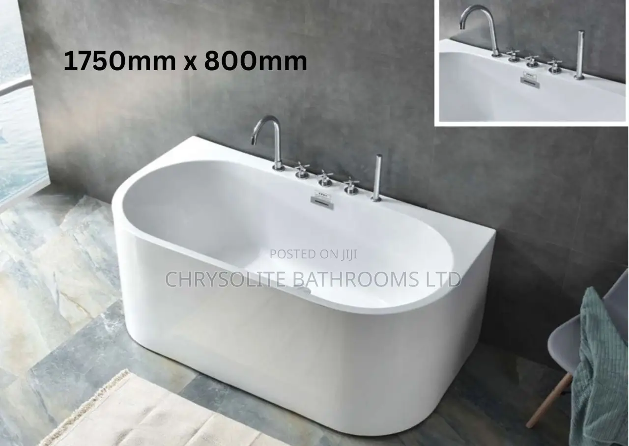 Executive Acrylic Bathtub With Mixer
