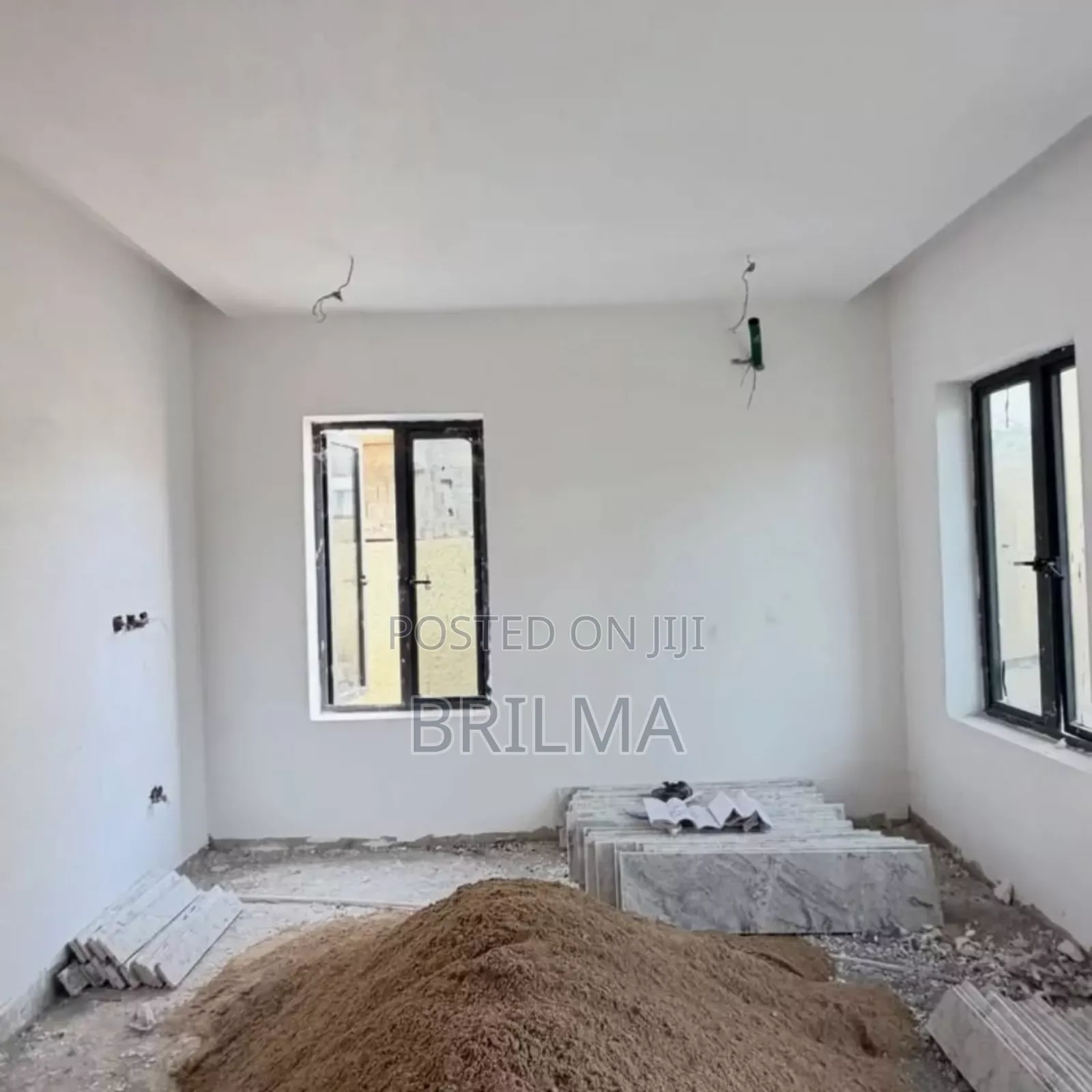 5bedrooms Fully Detached Duplex Located in Lifecamp