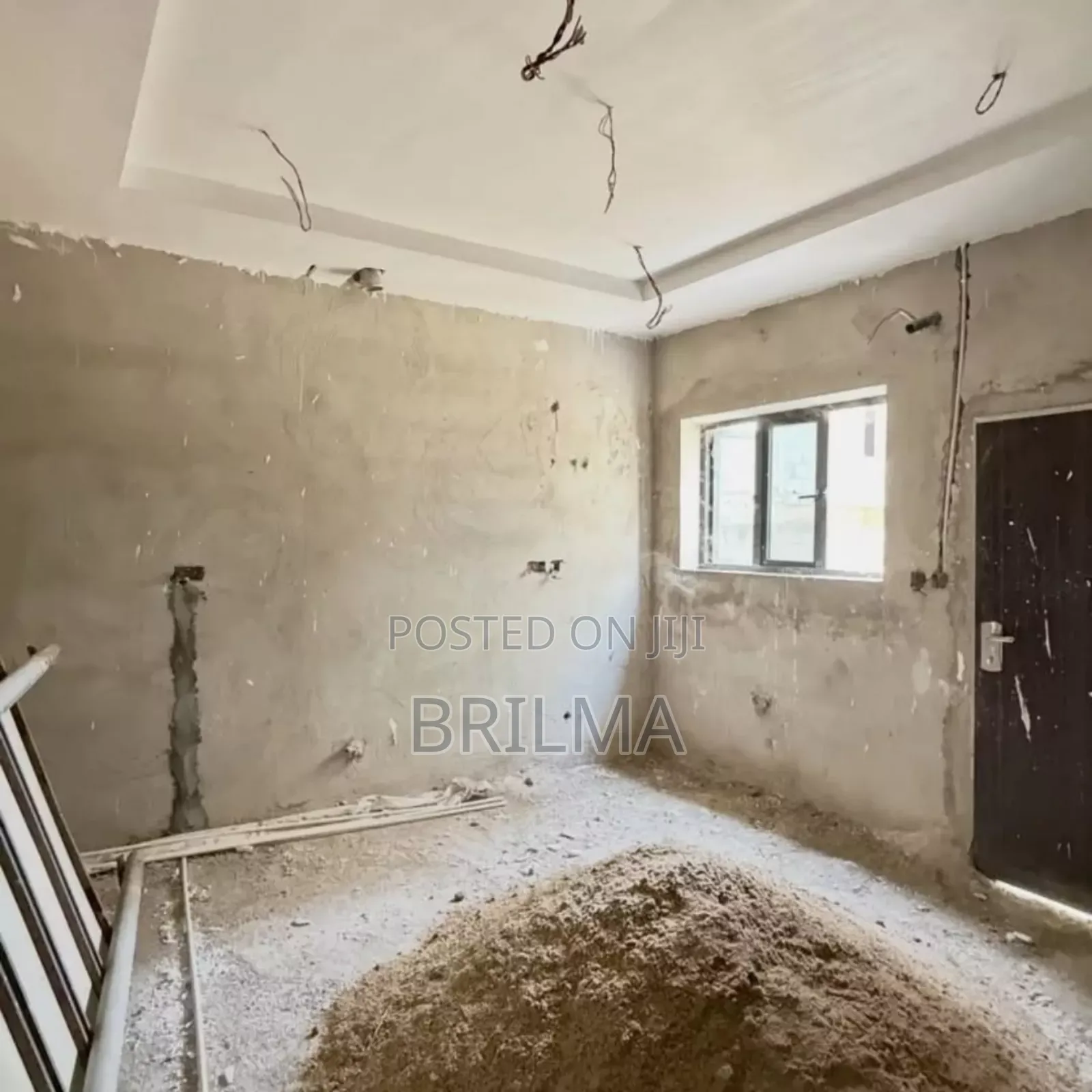 5bedrooms Fully Detached Duplex Located in Lifecamp