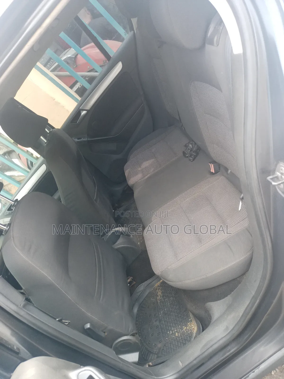 Volkswagen Golf 2.5 5 Door 2011 White