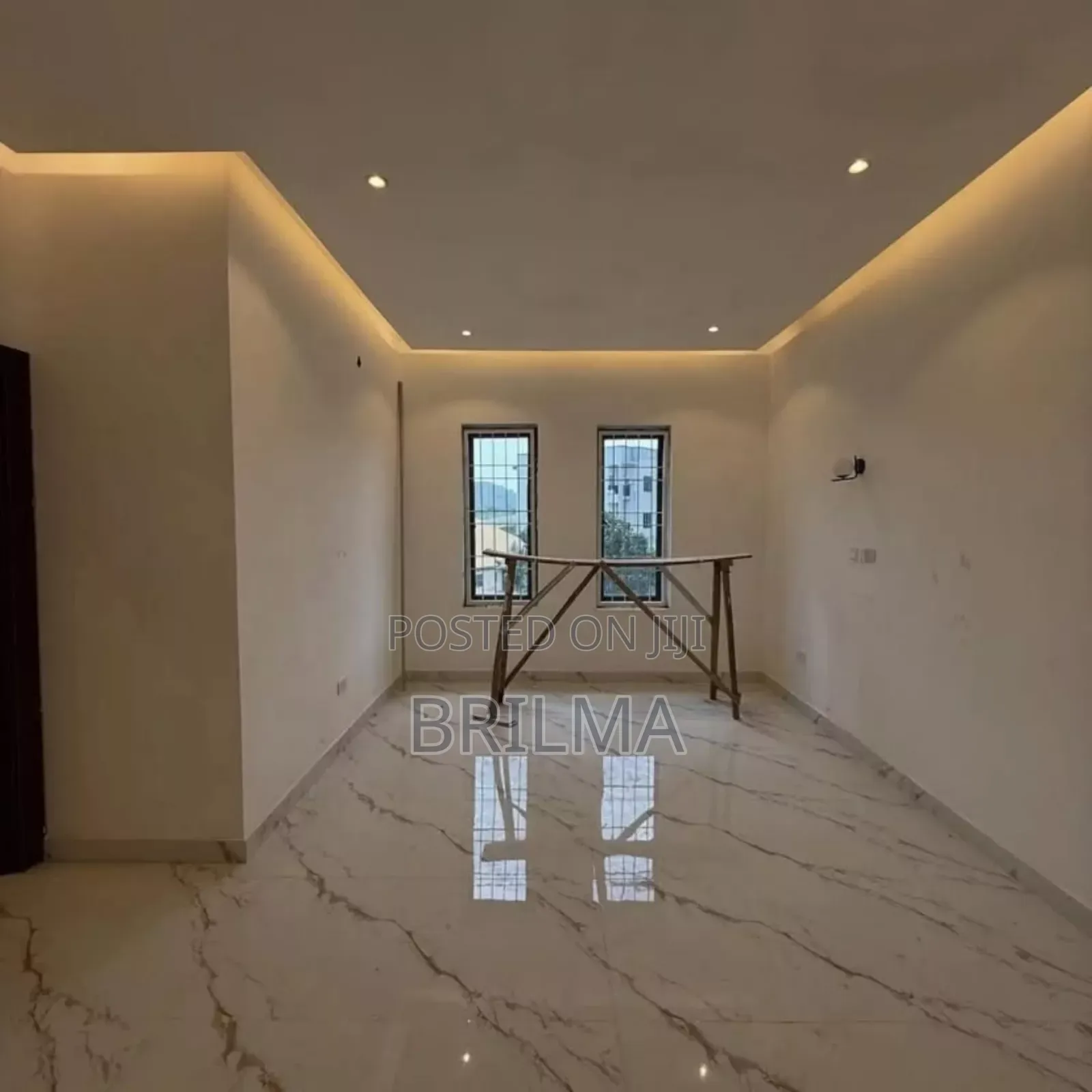 5bdrm Townhouse/Terrace in Garki for sale
