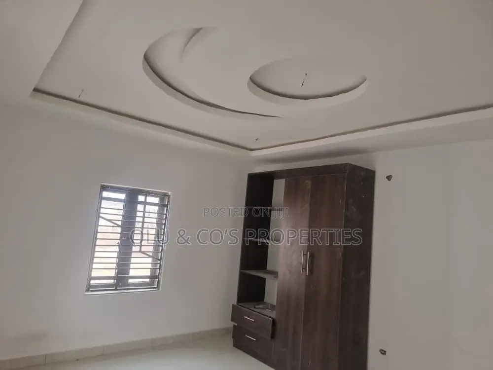 2bdrm Block of Flats in Salibest Estate, Lugbe District for rent