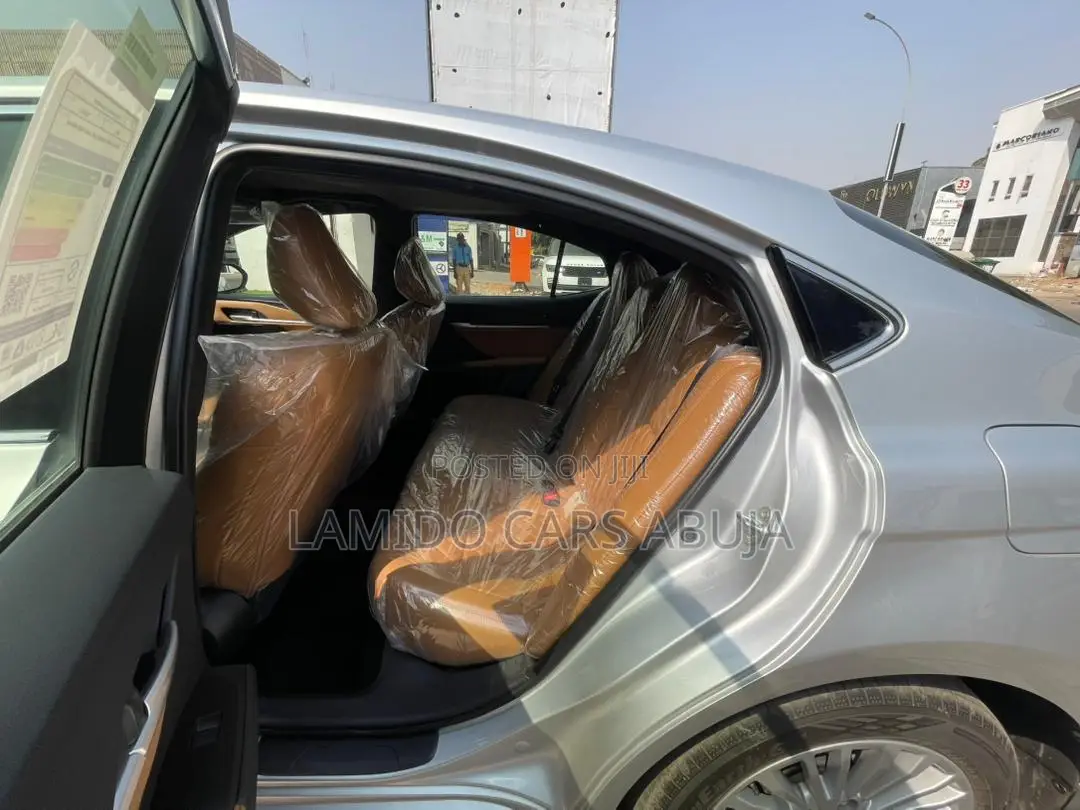 New Toyota Camry LE 2025 Silver