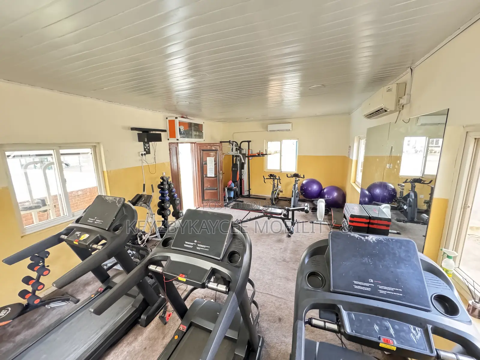 5bdrm Townhouse / Terrace in Off Platinum Road, Ikate for rent