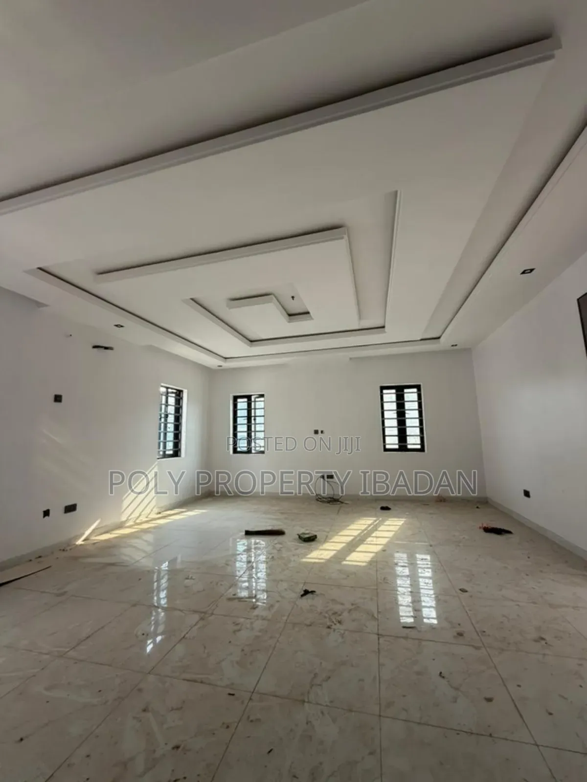 4bdrm Duplex in Aerodrome Gra, Samonda for sale