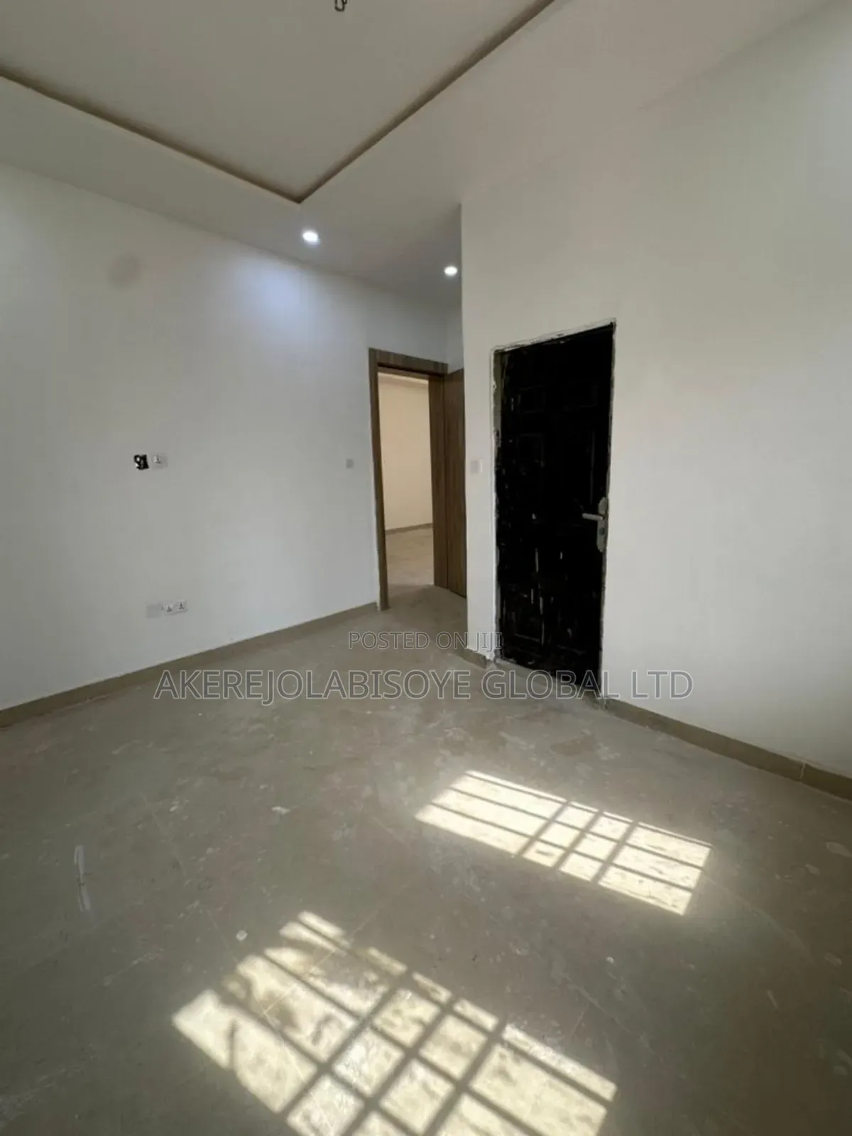 4bdrm Duplex in Orchacho Estate for rent