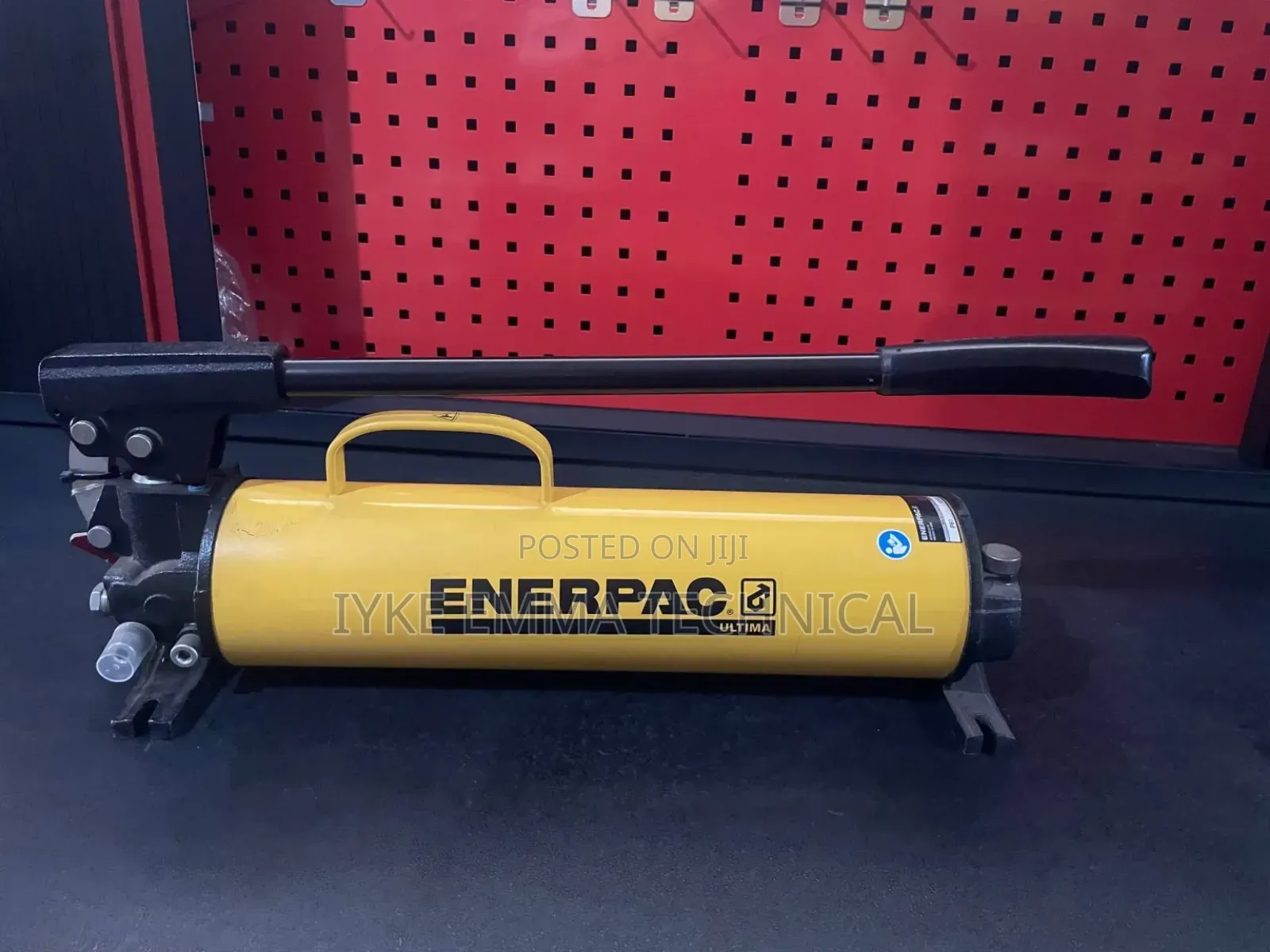 Enerpac P8o 700bar/10000psi Hydraulic Hand Pump