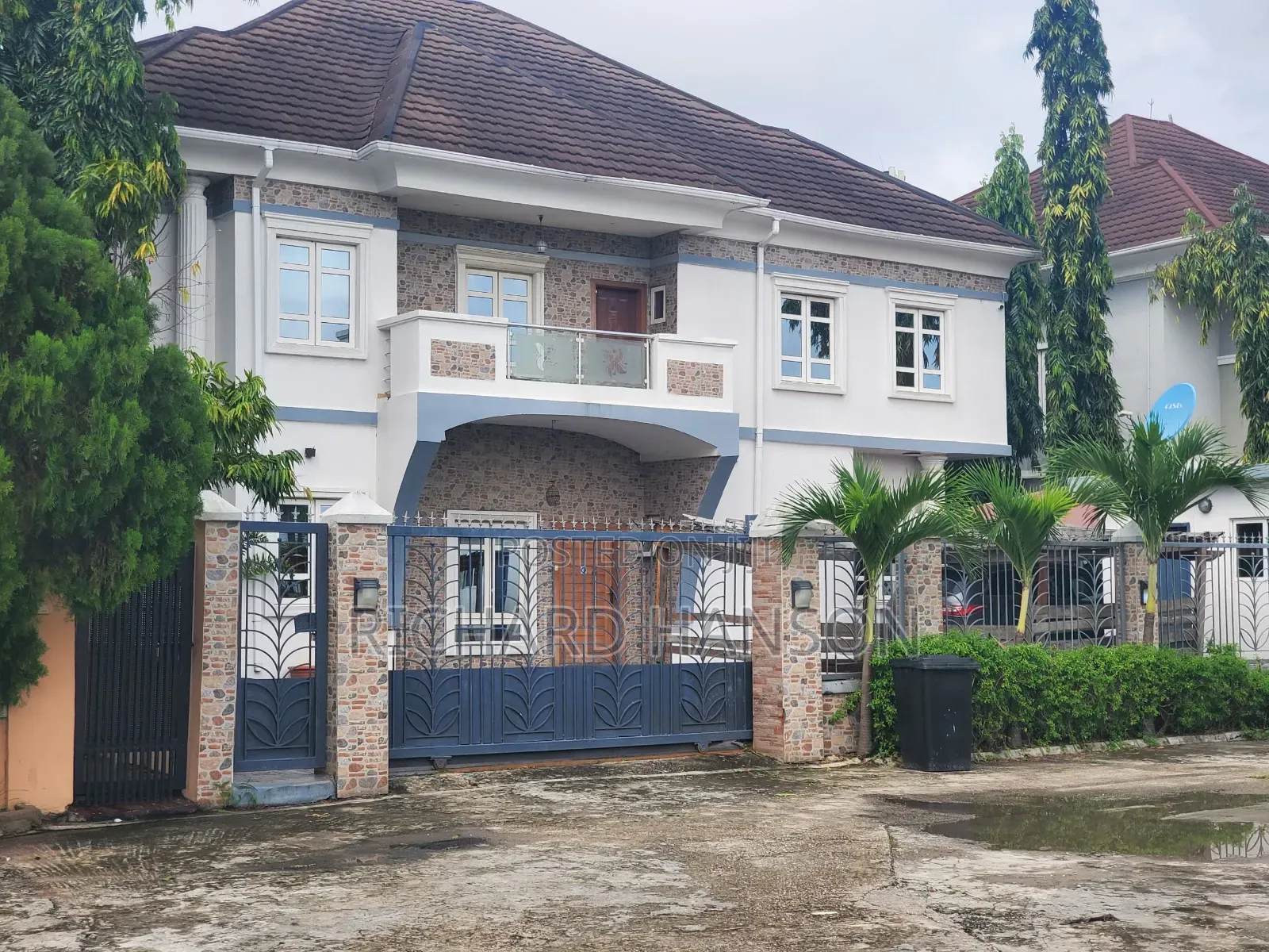 5bdrm Duplex in Pinnock Beach Estate, Lekki for rent