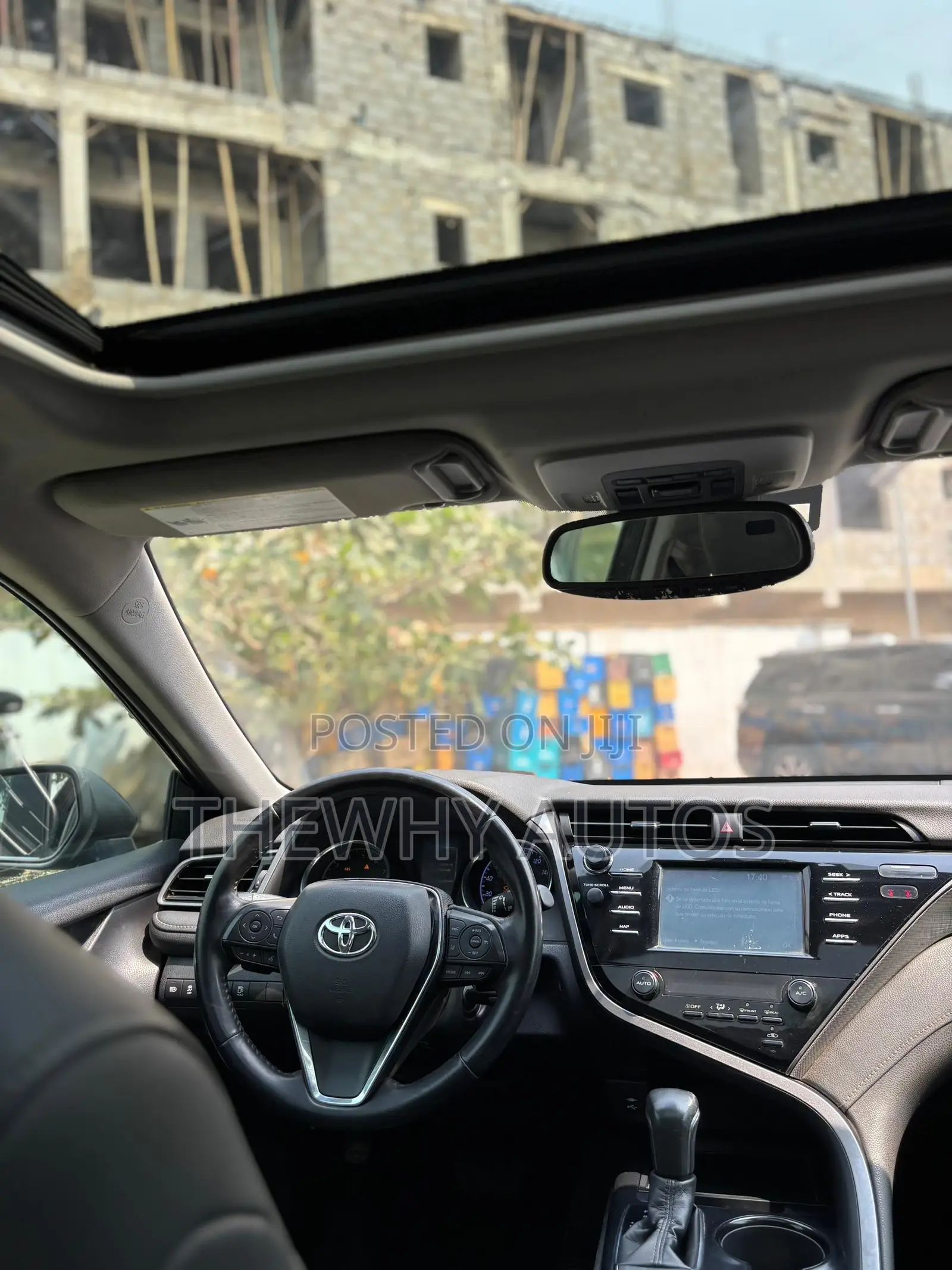 Toyota Camry SE FWD (2.5L 4cyl 8AM) 2018 Blue