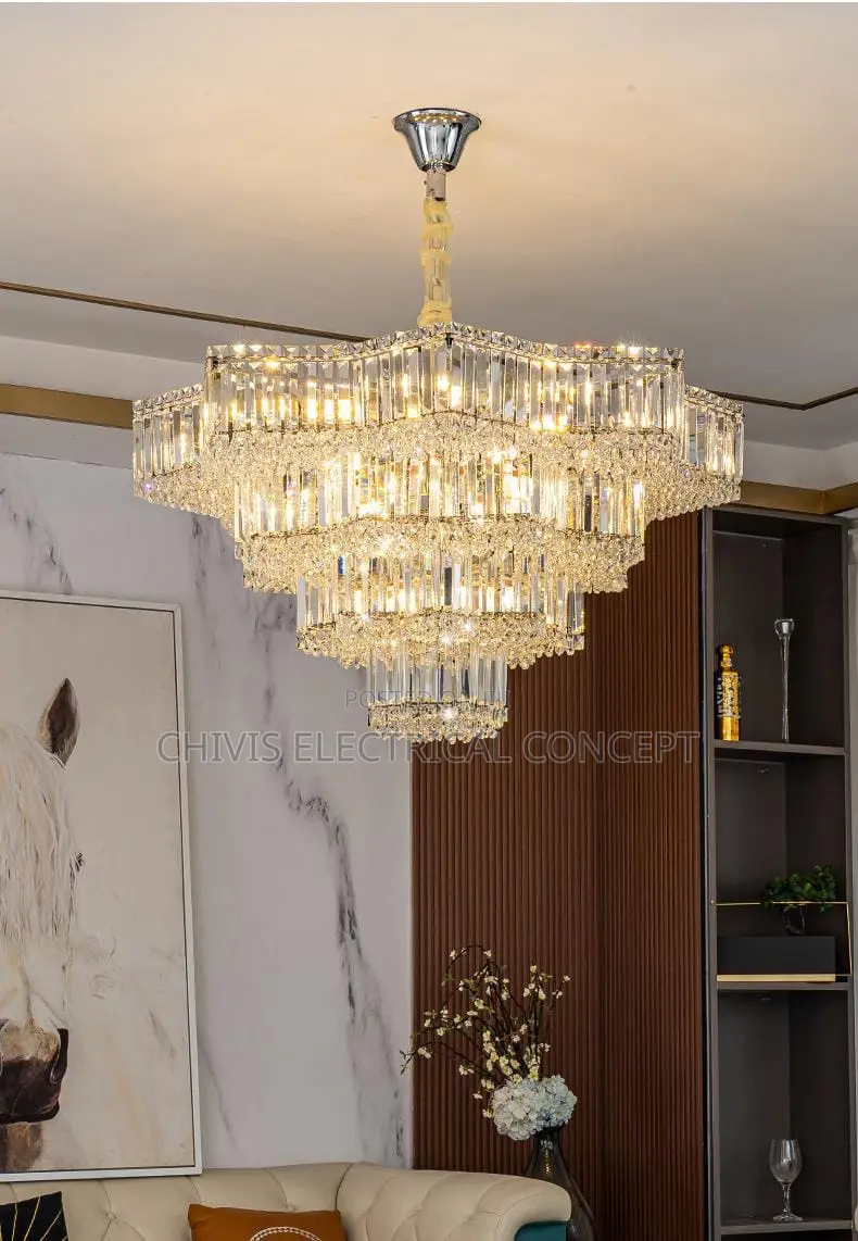 2025 New Model Living Room Crystal Chandelier With a Light Luxury