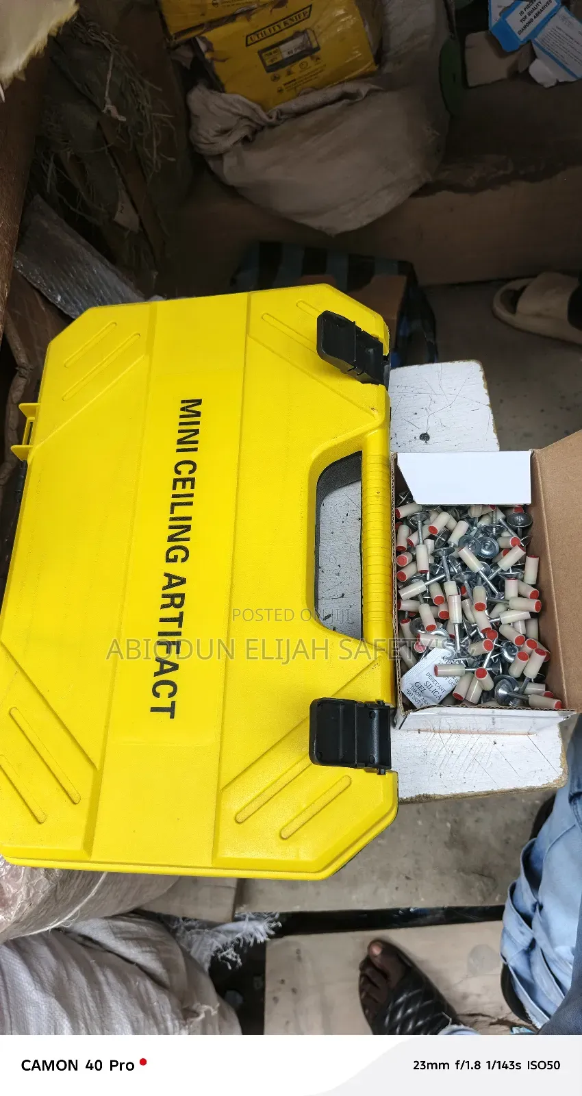 Mini Manual Ceiling Nail Gun With 100 PCS Come Nail