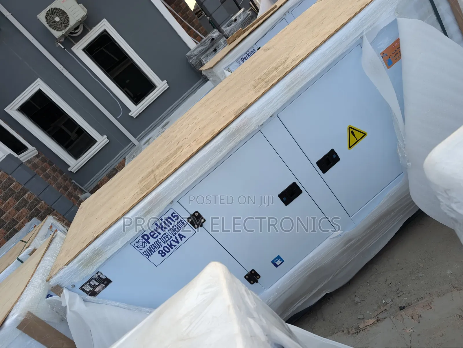 Sp80kva Perkins Diesel Soundproof Generator 2years Wty
