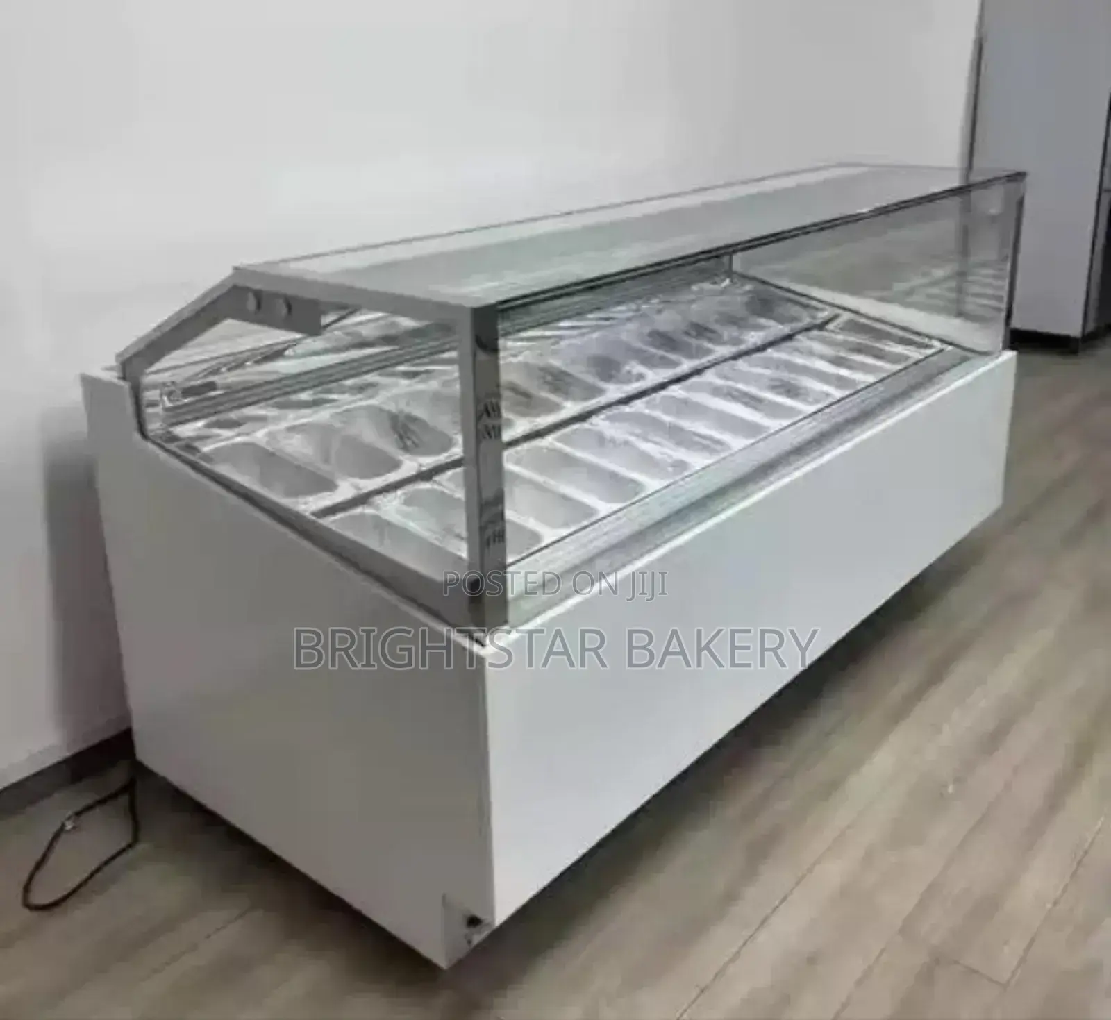 Ice Cream Display Chilar 12 Plate