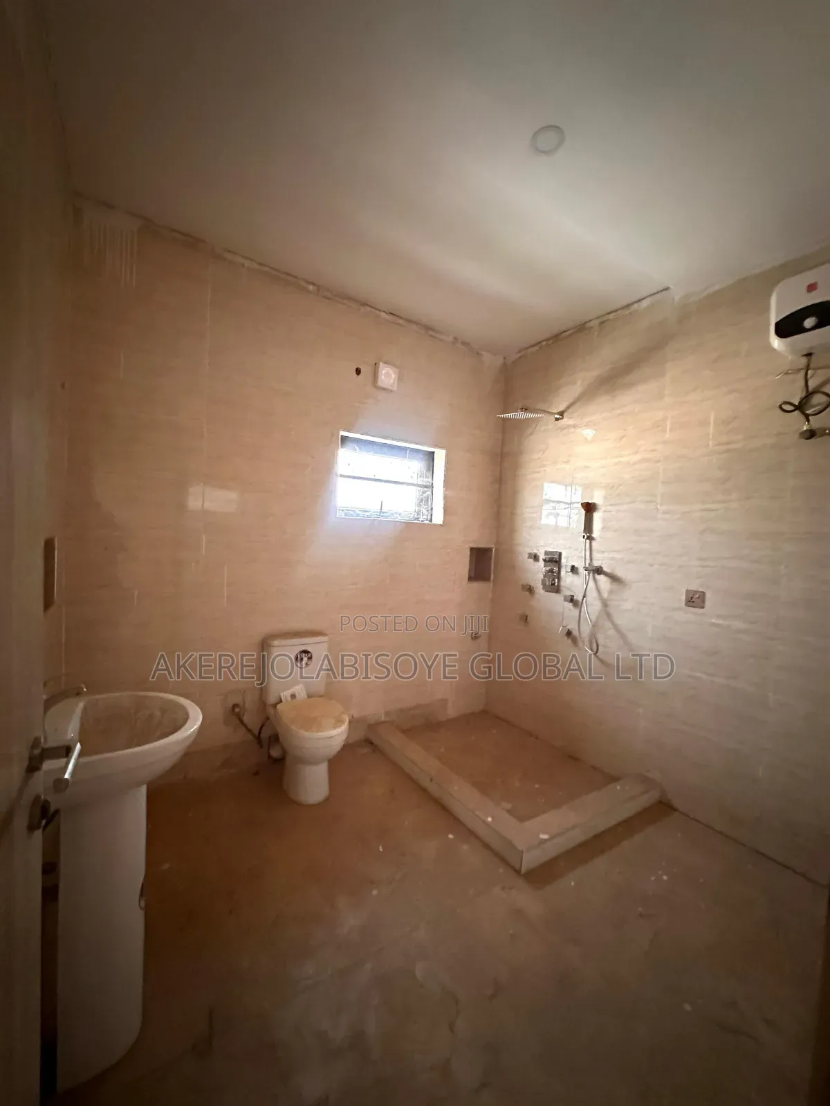4bdrm Duplex in Guzape, Abuja for rent