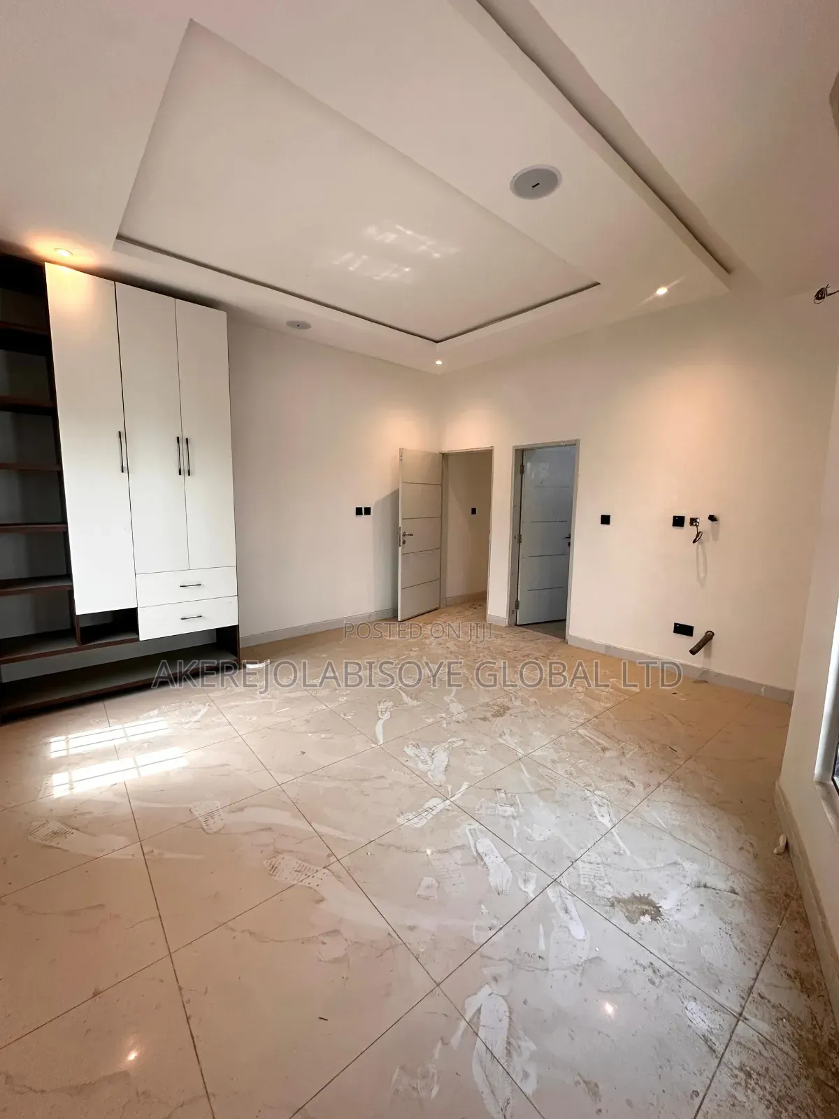 2bdrm Apartment in Guzape, Abuja for sale