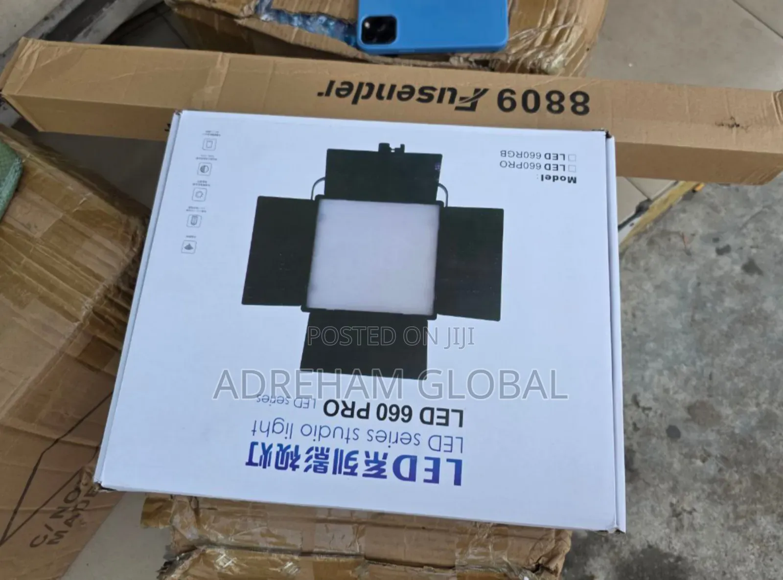 Led 660 Pro Led Light With Fusender Tripod