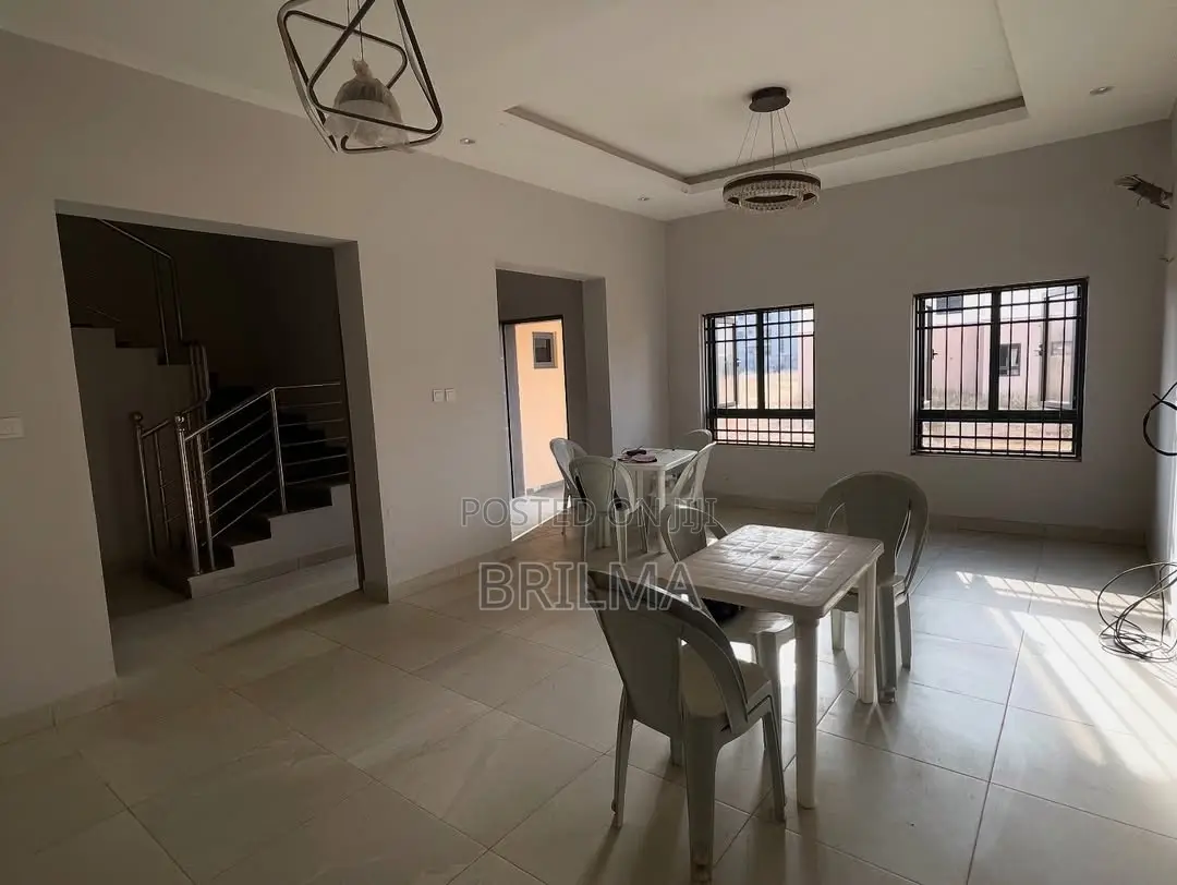 4bdrm Duplex in Lugbe District for sale