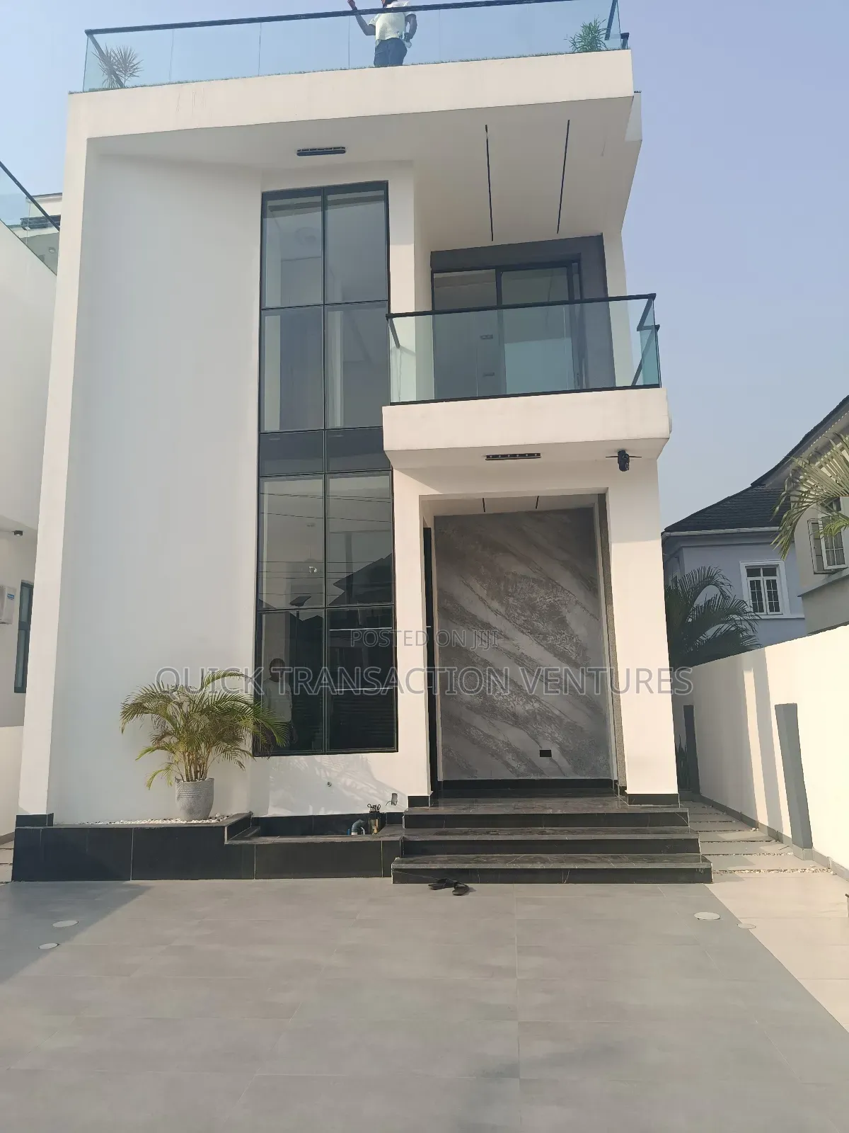 5bdrm Duplex in Chevy Veiw Estate, Chevron for sale