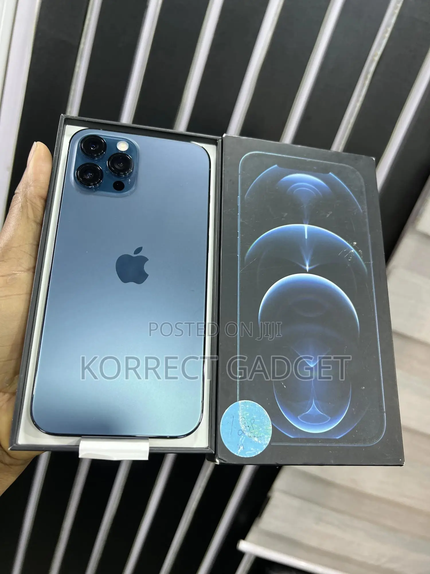 New Apple iPhone 12 Pro Max 128 GB Blue