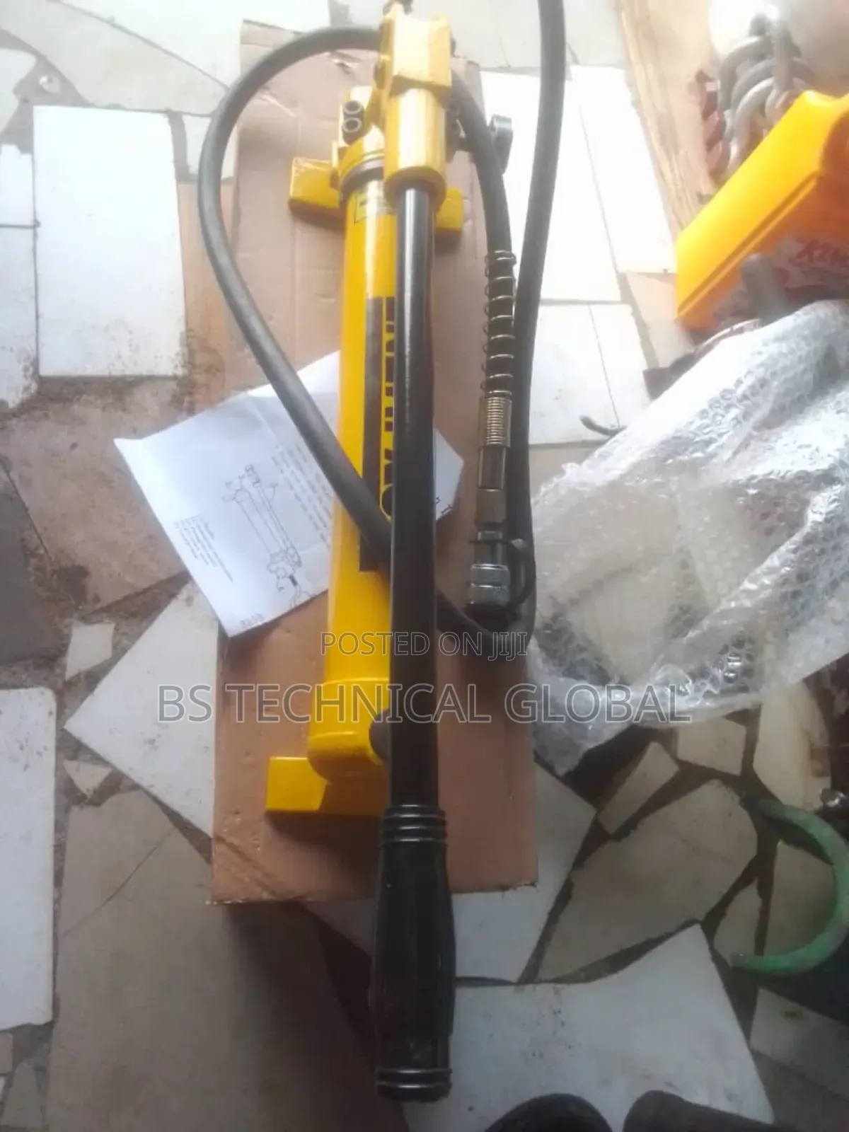 Enerpac Pump 10,000 Pis With Hose