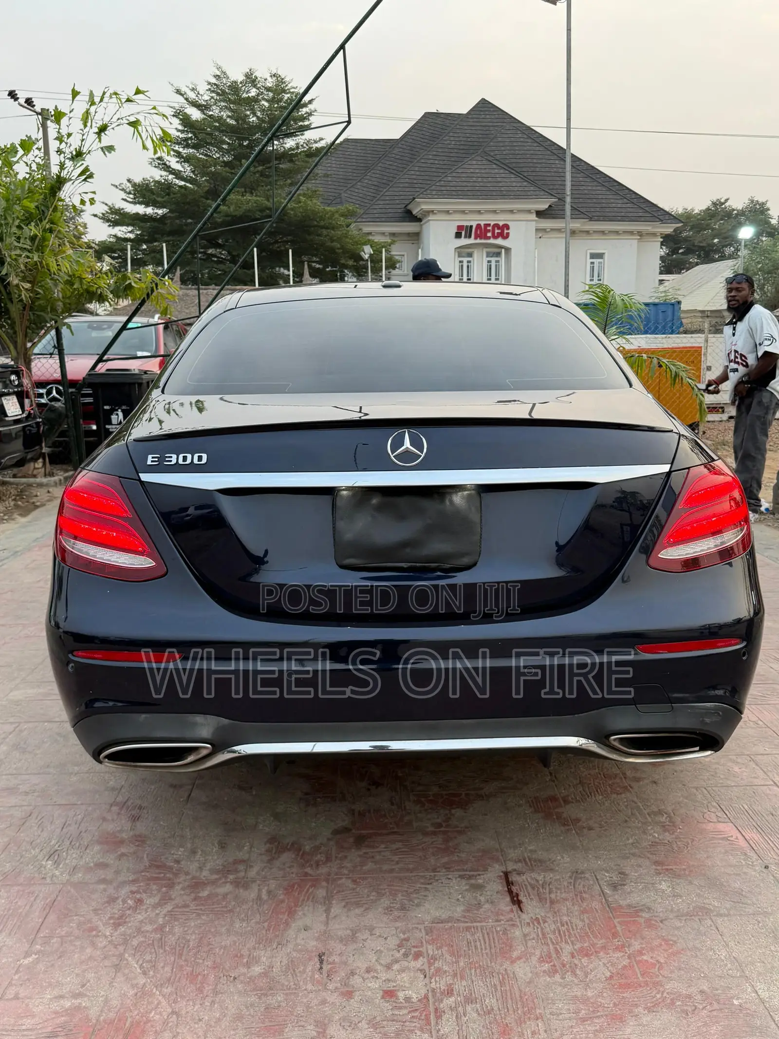 Mercedes-Benz E300 2017 Black