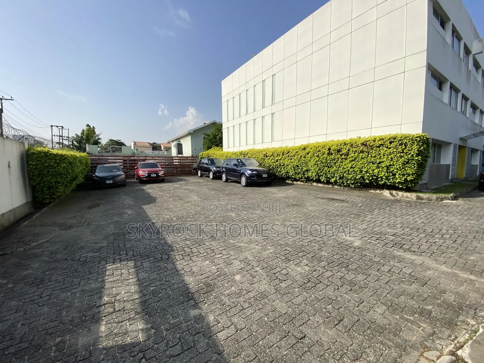 4bdrm Duplex in Parkview Estate for rent