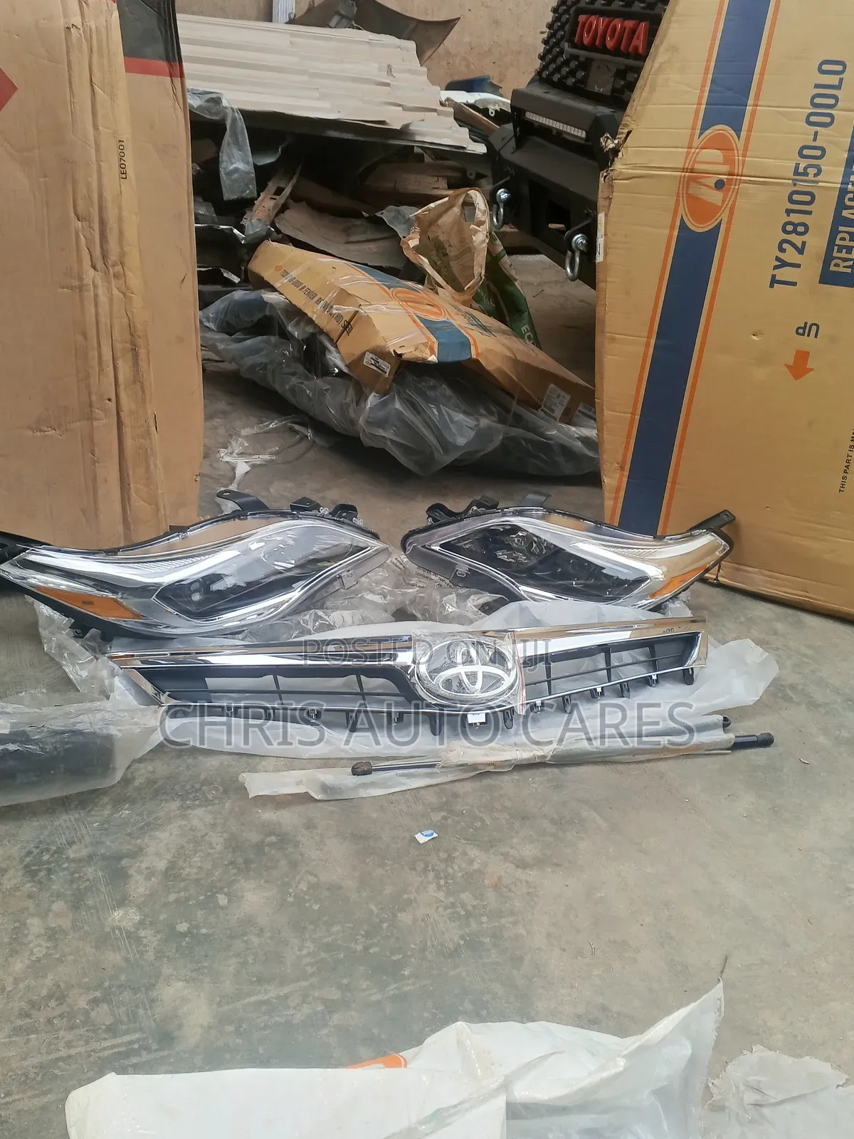 Headlamp and Grill for Avalon 014