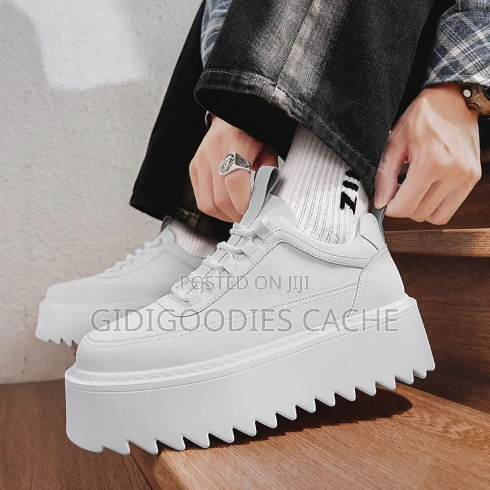 Chunky Unisex Sneakers White/Black Size 39-44