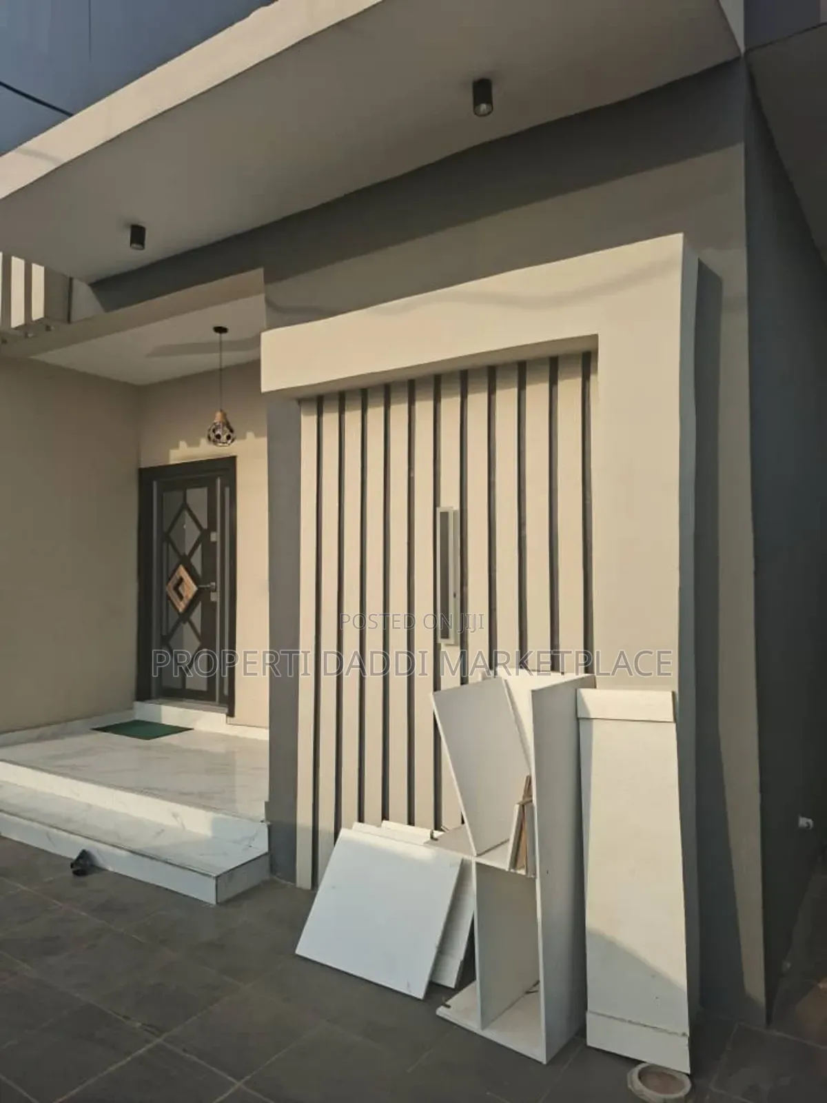 2bdrm Block of Flats in New London Estate, Baruwa for rent