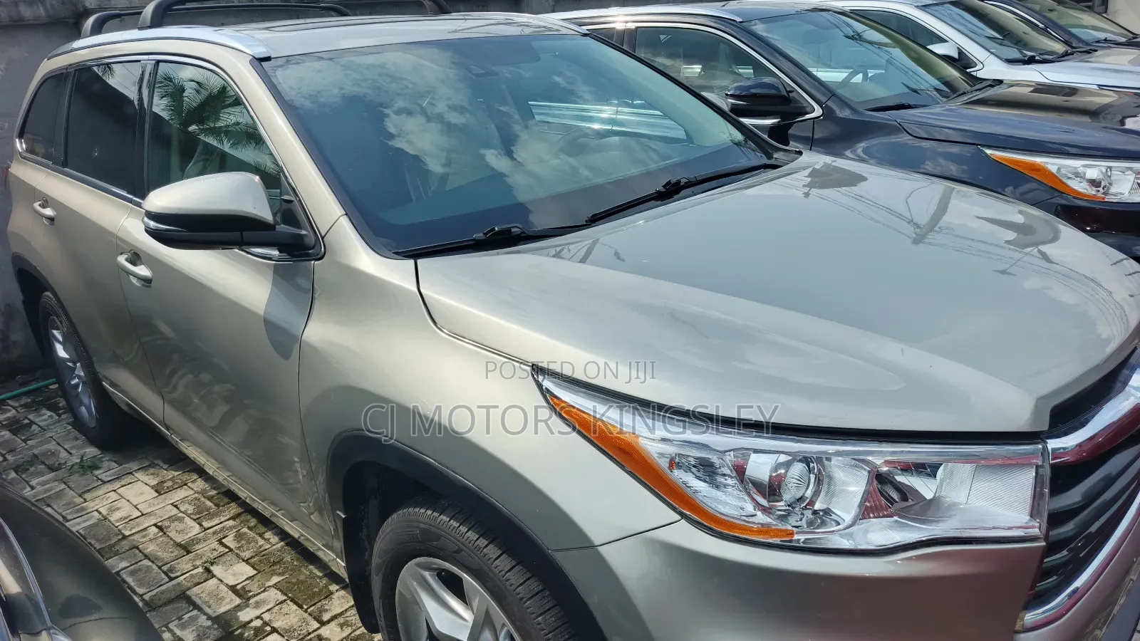 Toyota Highlander Limited Platinum 4dr SUV (3.5L 6cyl 6A) 2015 Gold