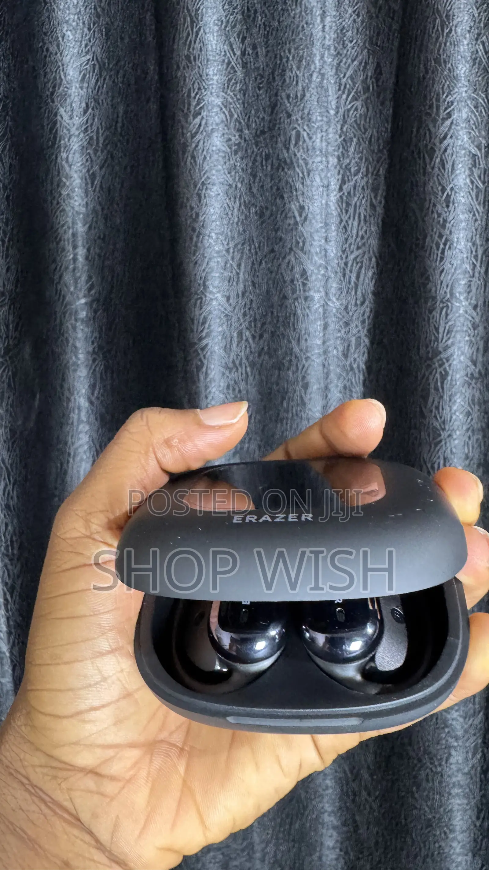 Lightweight Earbuds That Do Not Fall Off With Noise Cancellation