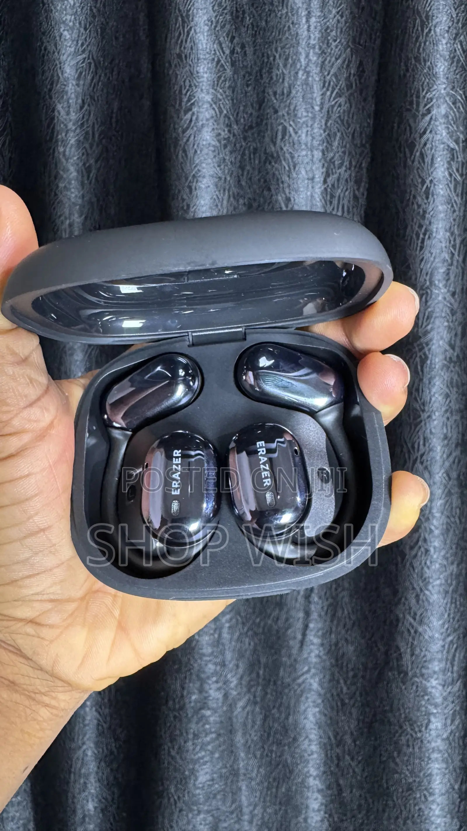 Lightweight Earbuds That Do Not Fall Off With Noise Cancellation