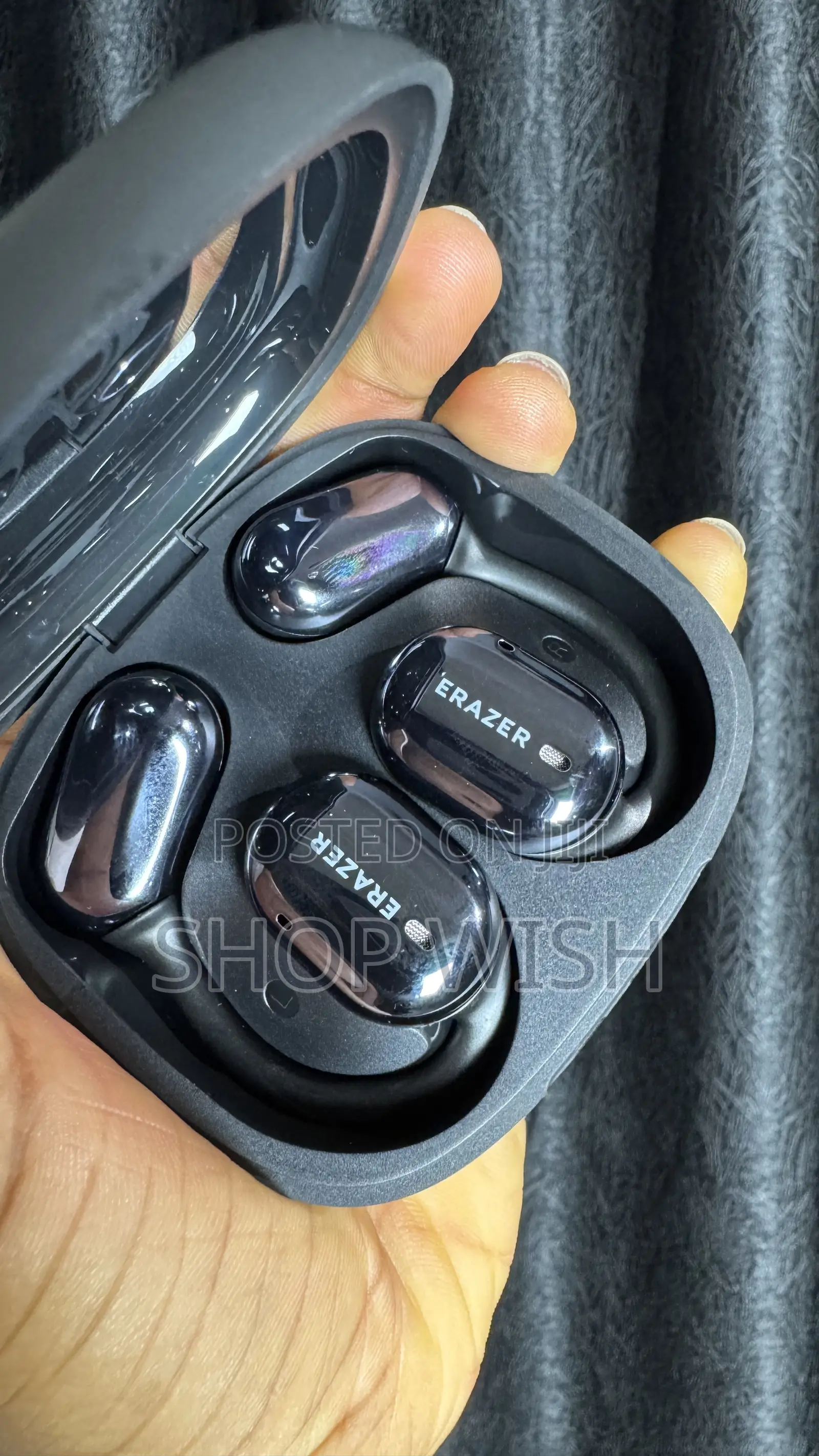 Lightweight Earbuds That Do Not Fall Off With Noise Cancellation