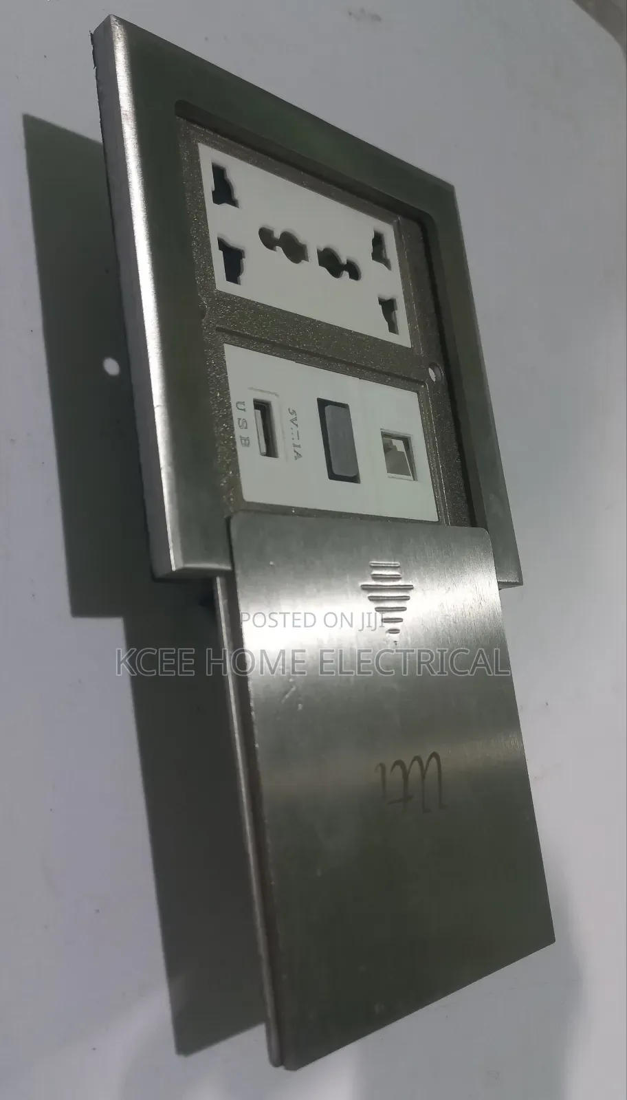 13a Sliding Cover Floor Socket With Usb, Hdmi Data Port