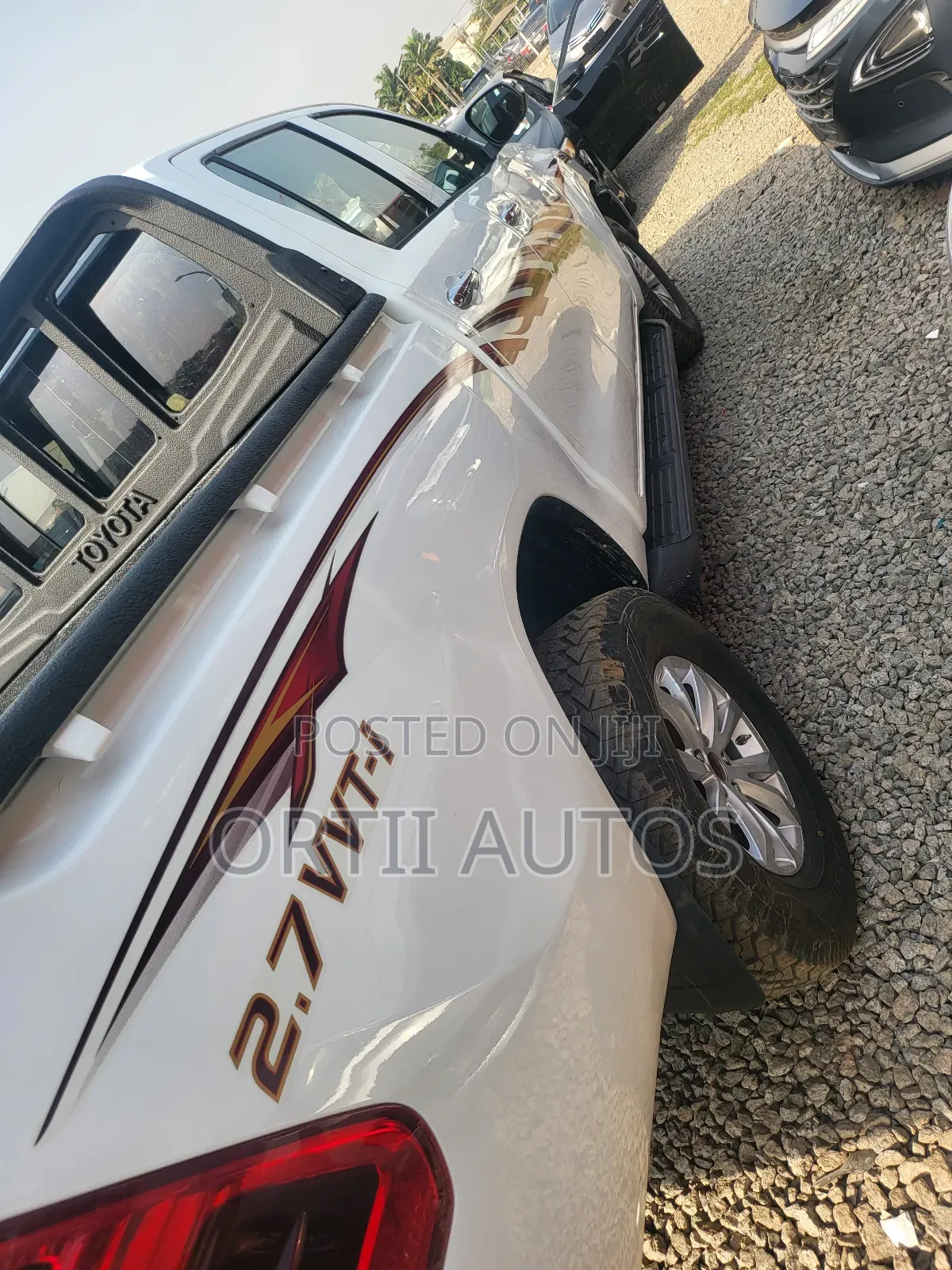 Toyota Hilux 2018 White