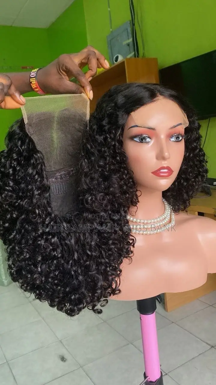 Sassy Curl With Full Closure