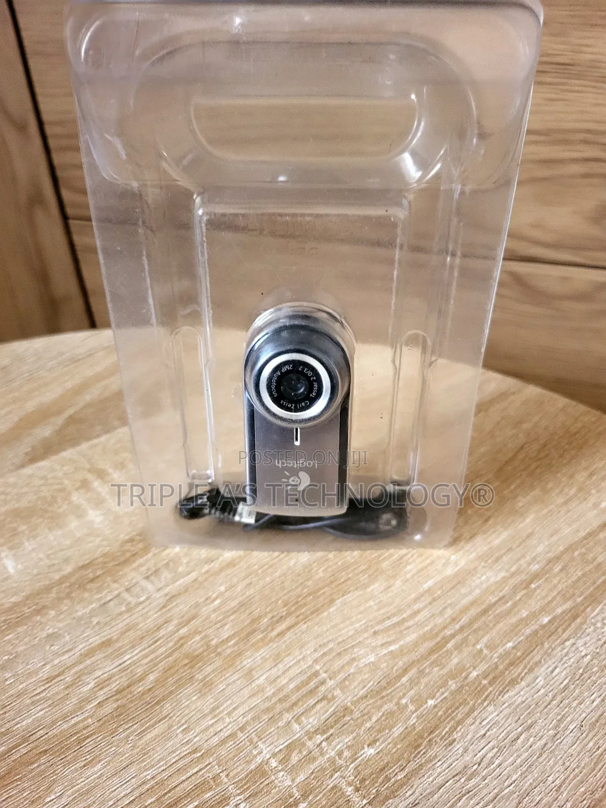 Logitech Portable Webcam - C905 -carl Zeiss Tessar 2.0/3.7 2mp
