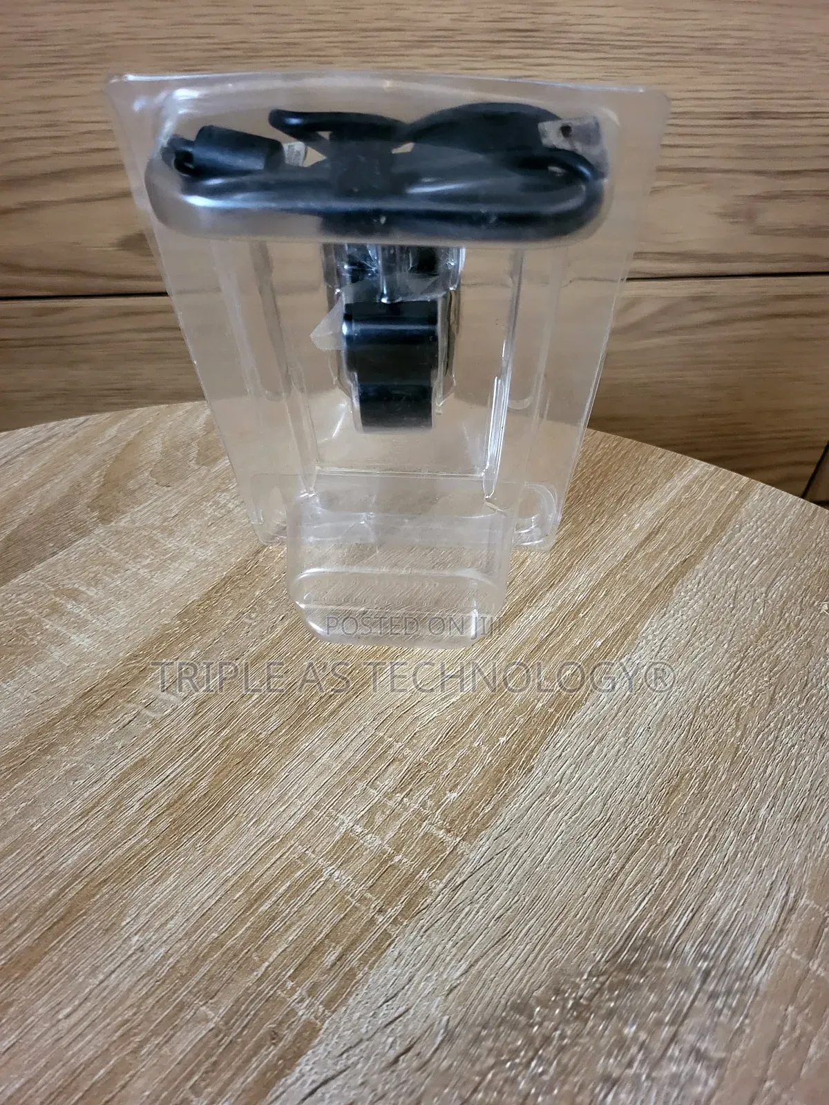 Logitech Portable Webcam - C905 -carl Zeiss Tessar 2.0/3.7 2mp