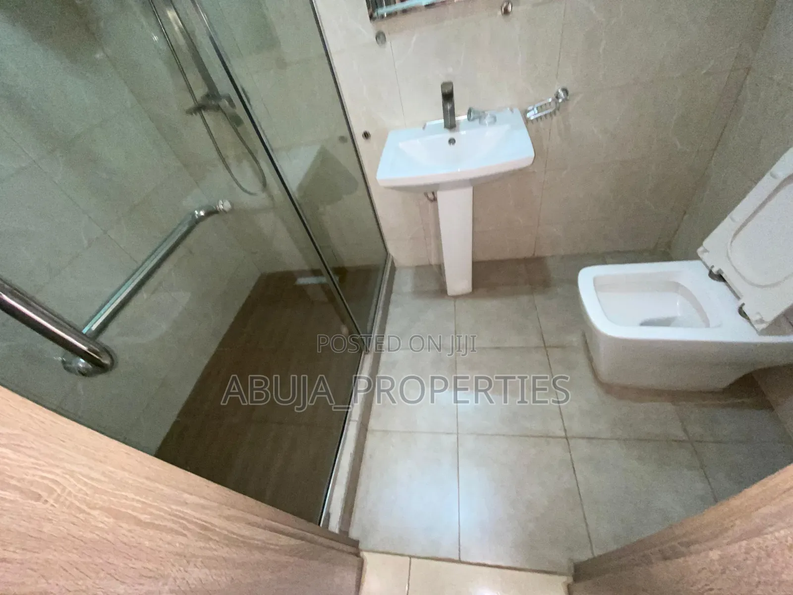 3bdrm Apartment in Jahi for sale
