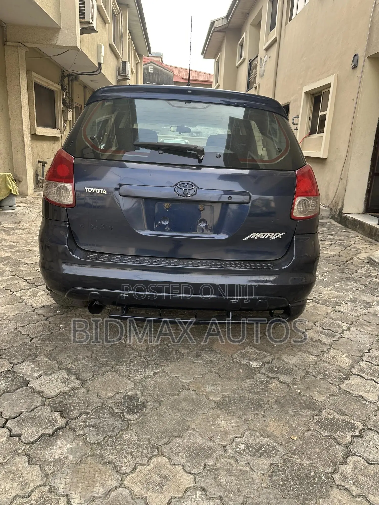 Toyota Matrix XR Hatchback FWD (1.8L 4cyl 4A) 2005 Blue
