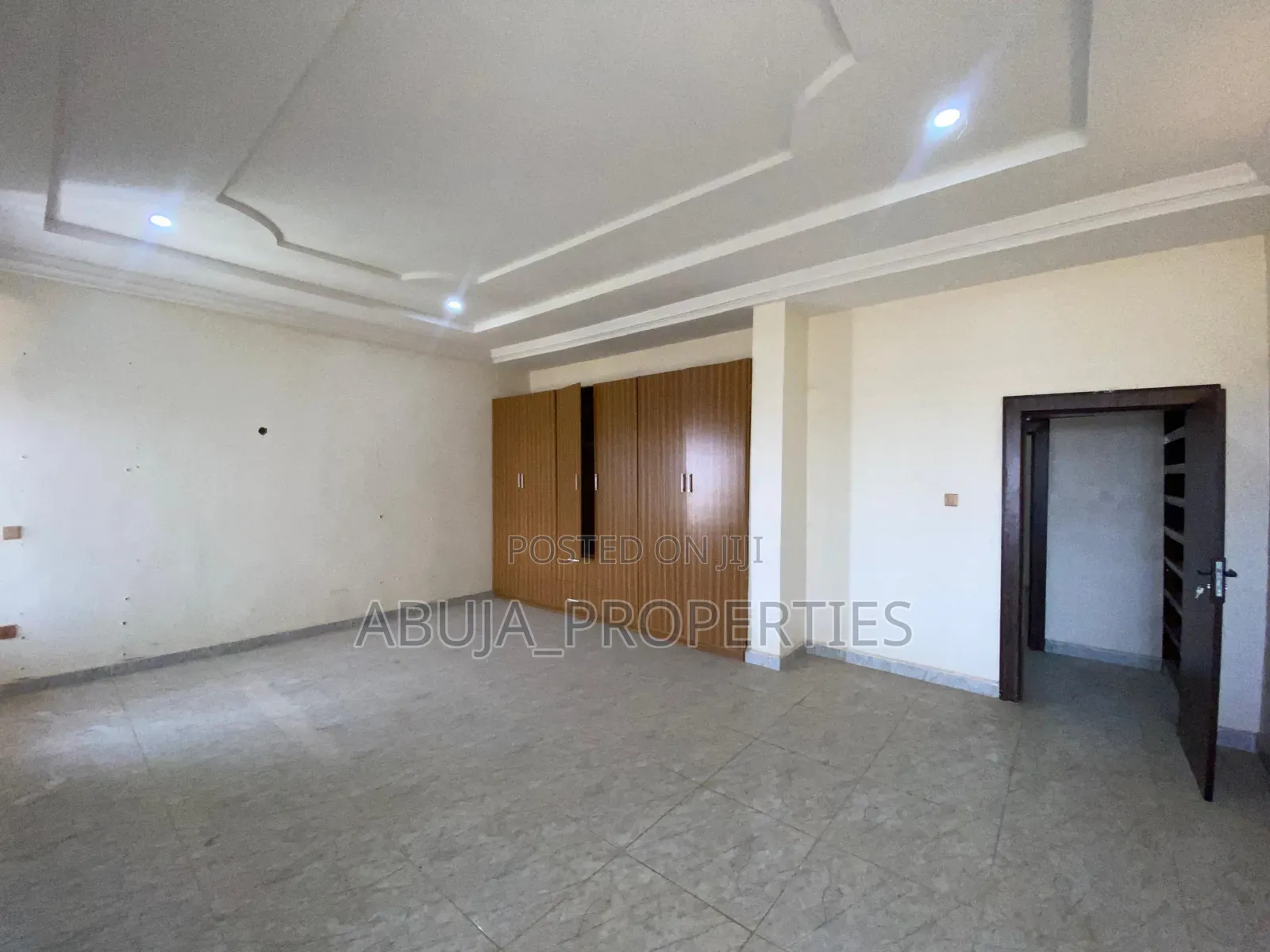 4bdrm Duplex in In A Secured Estate, Life Camp for rent