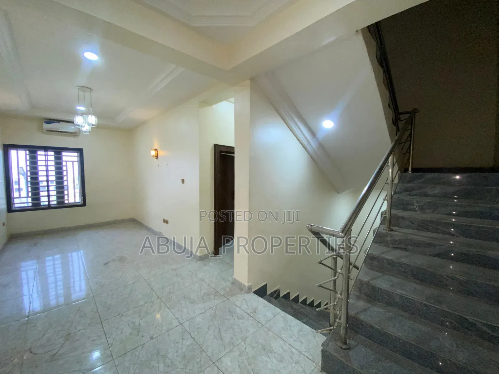 4bdrm Duplex in In A Secured Estate, Life Camp for rent
