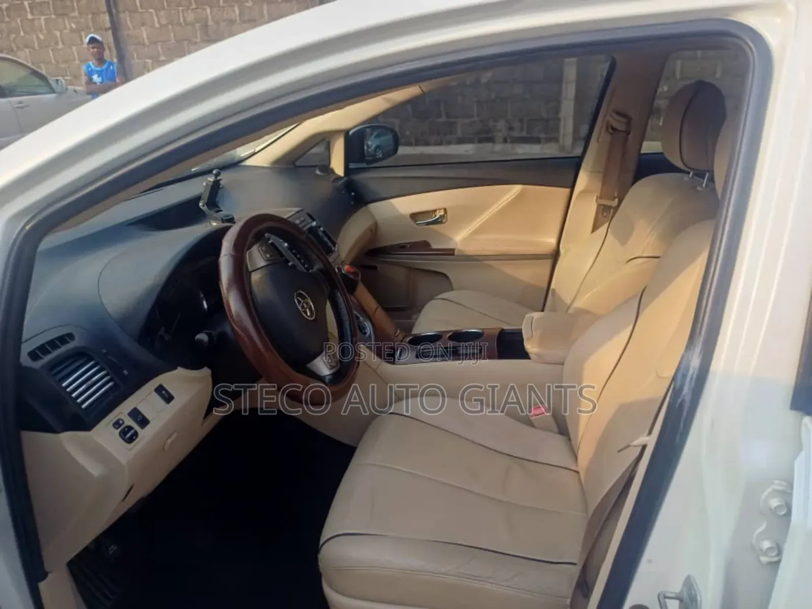 Toyota Venza 2011 White