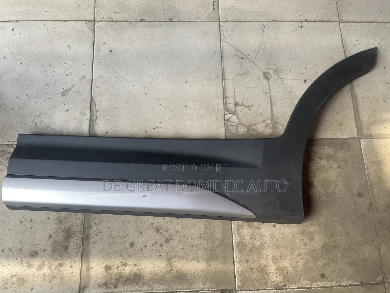 One Side Back Door Padded for Hyundai Grand Santa Fe 2017