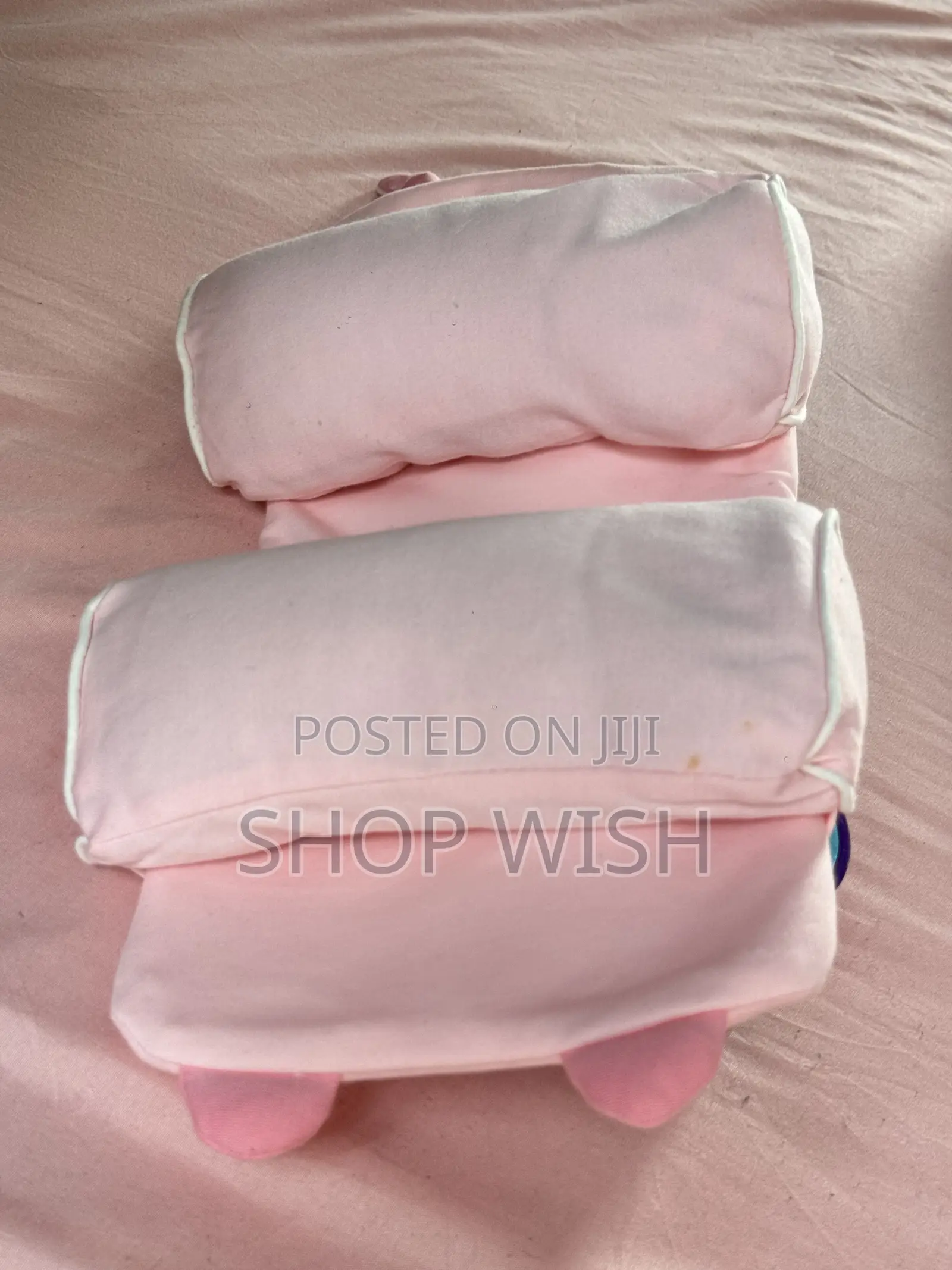 Pillow to Support Premature Babies and Mature Babies Growth