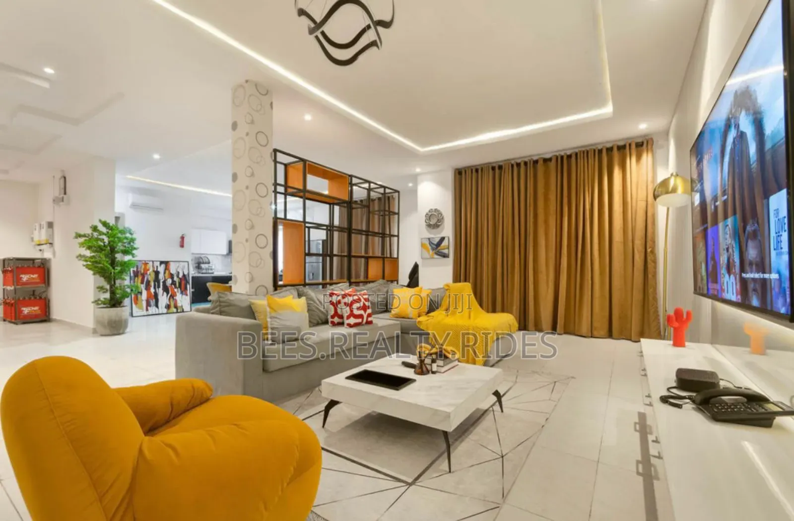 2 Bedroom Penthouse With a Rooftop Pool, Gym and a Snooker Board