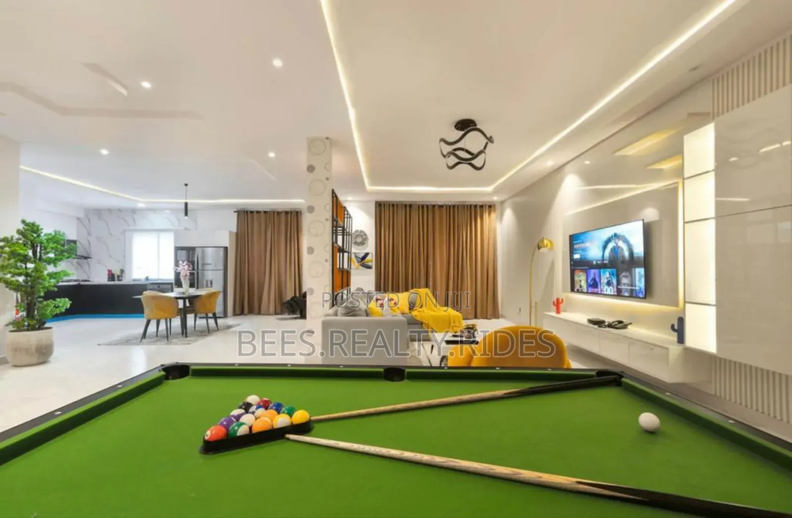 2 Bedroom Penthouse With a Rooftop Pool, Gym and a Snooker Board