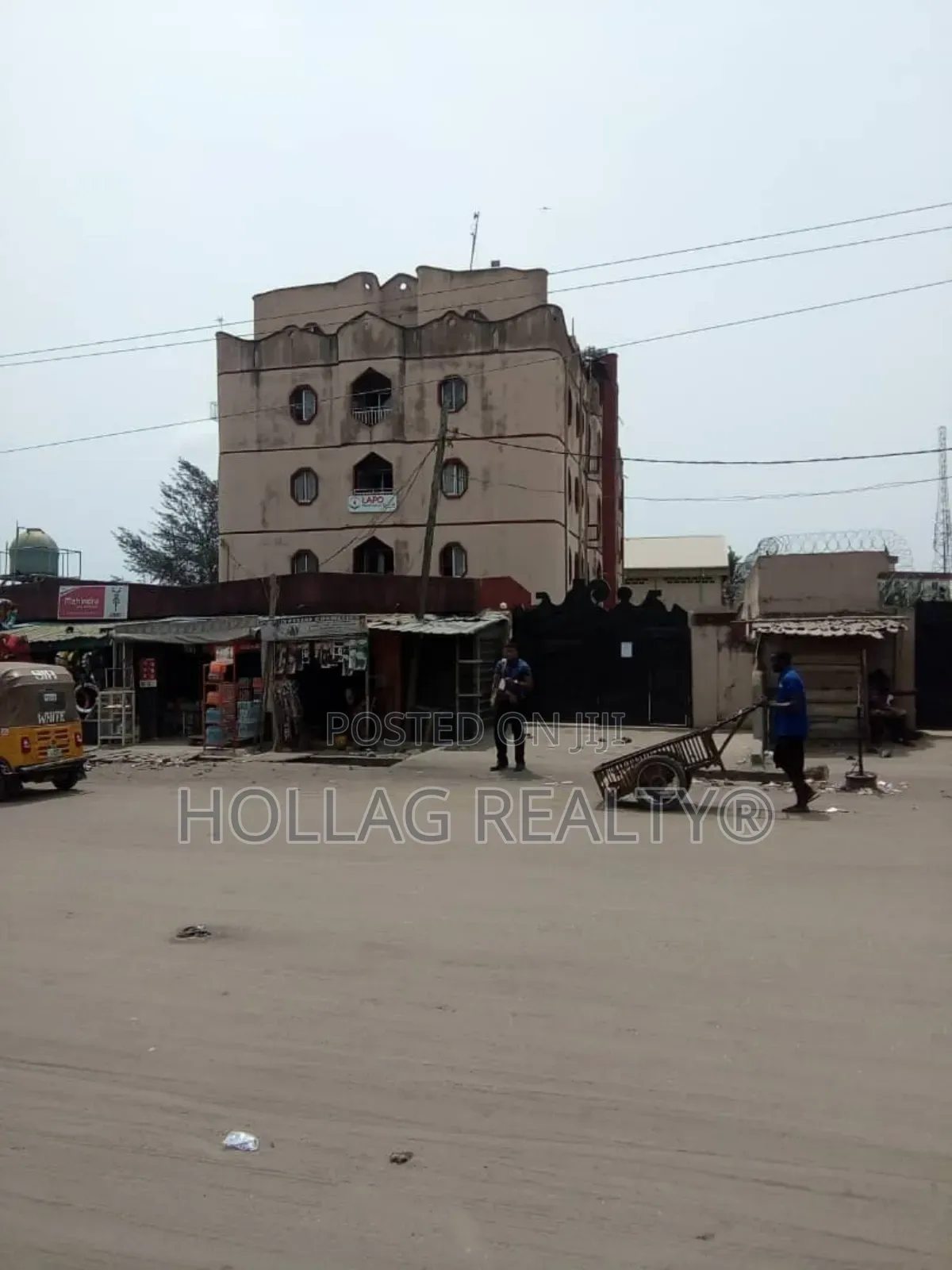 4bdrm Block of Flats in Alaba for sale