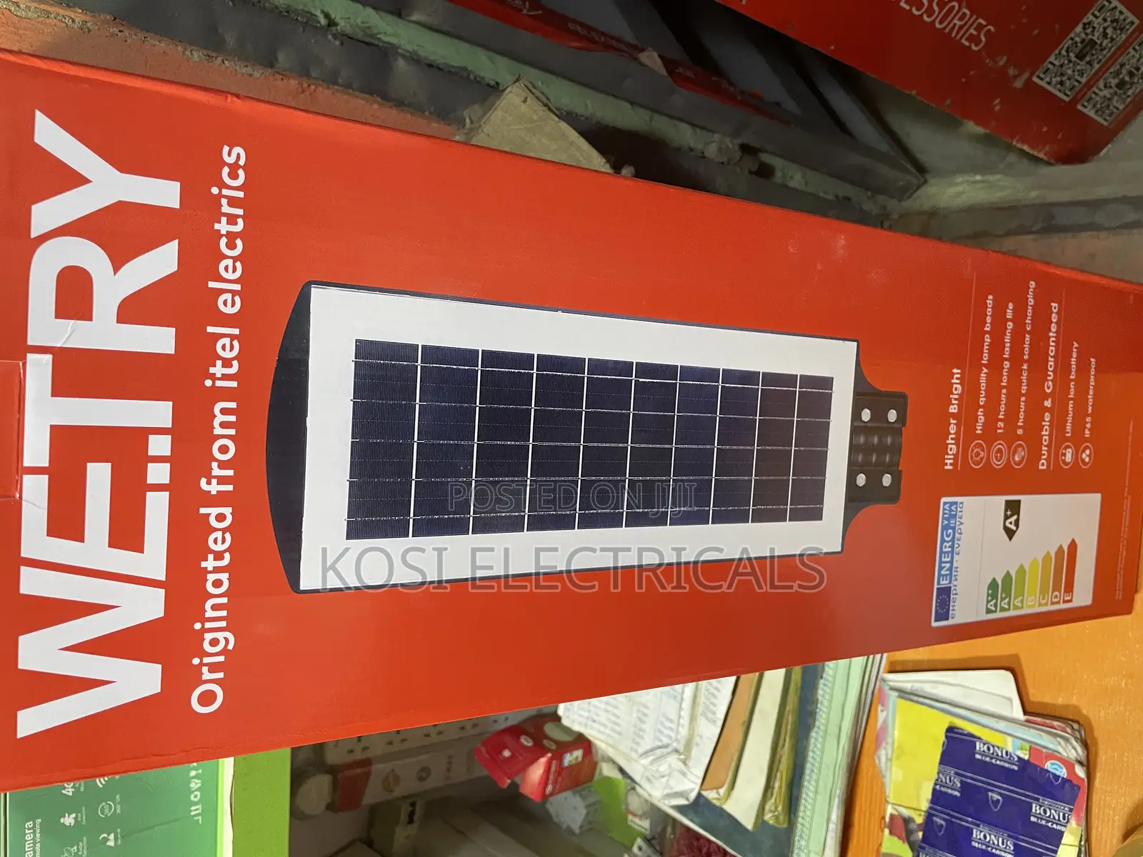 Wetry Solar Street Light
