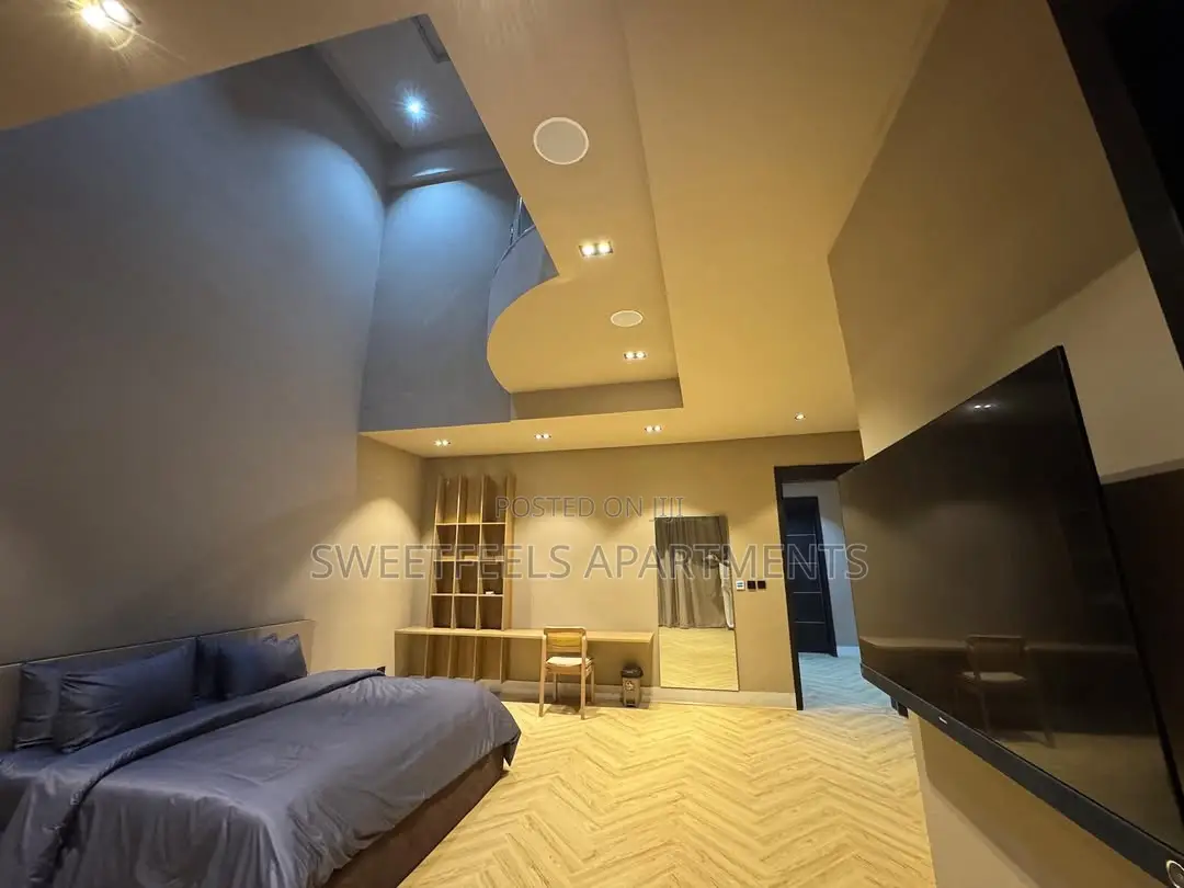 Pent 601: 2 Bedroom Penthouse Loft